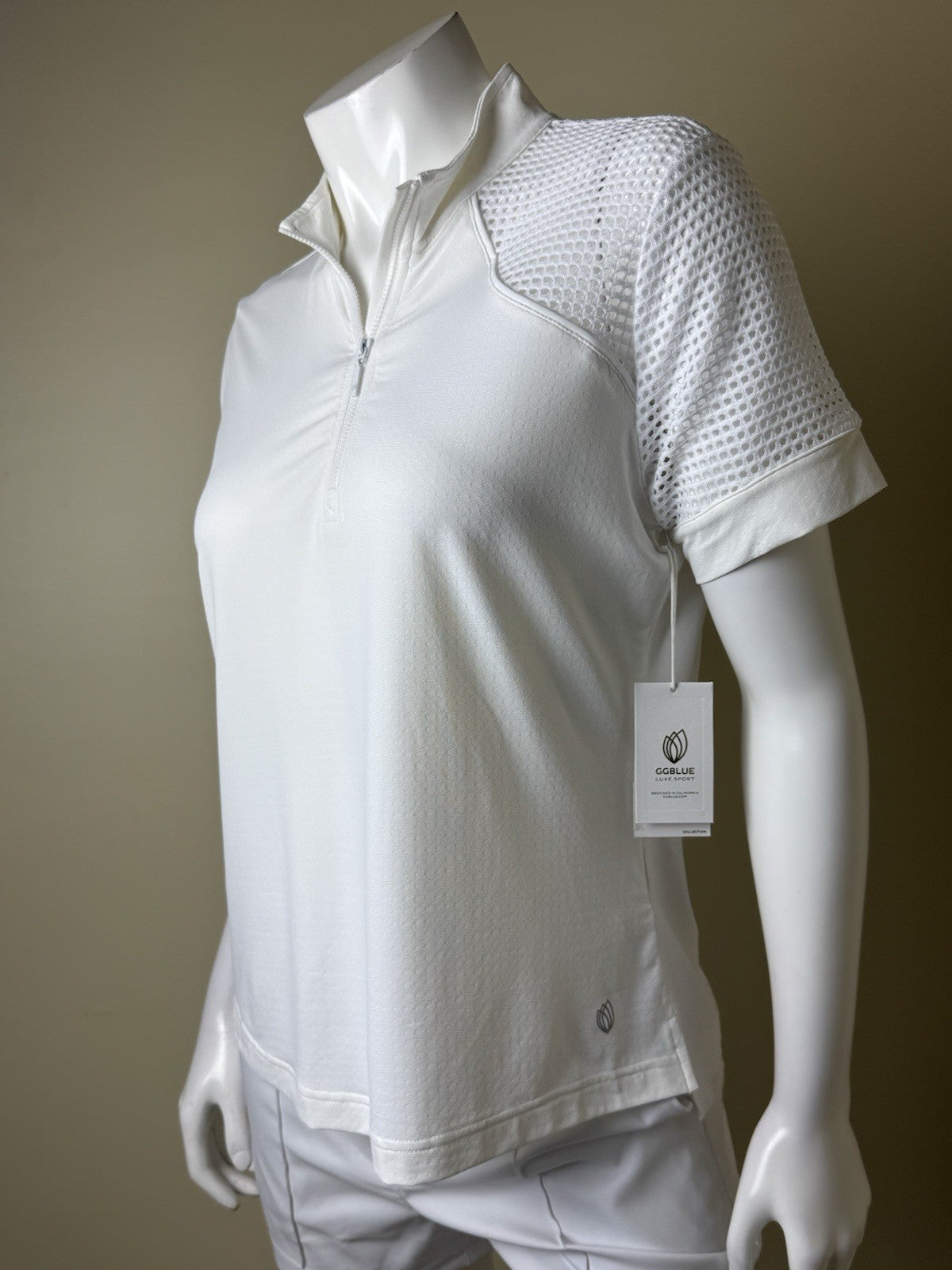 GG Blue Women's Golf Polo Shirt Sz M.     (B.162)