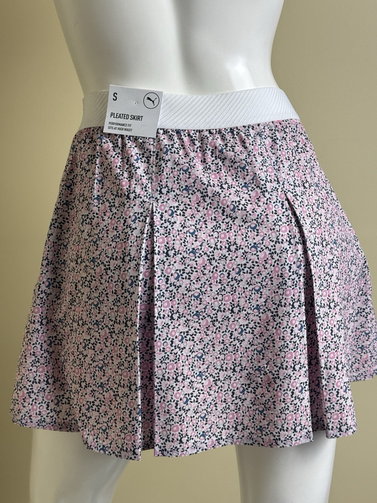 PUMA Women's Golf Tennis Skort Skirt Sz S (B.133/5)