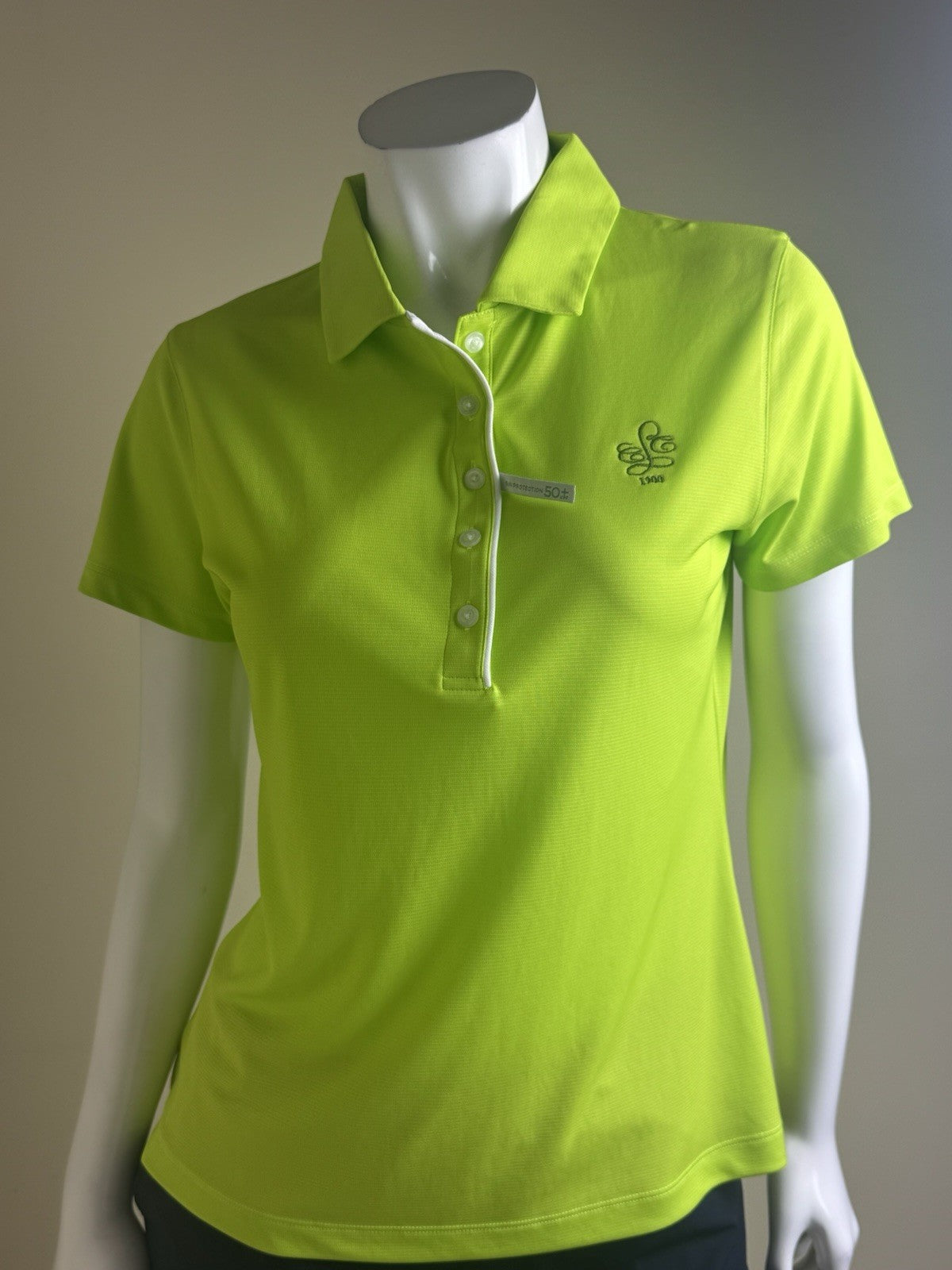 Cutter and Buck Women’s Polo Shirt Size M (B.156)