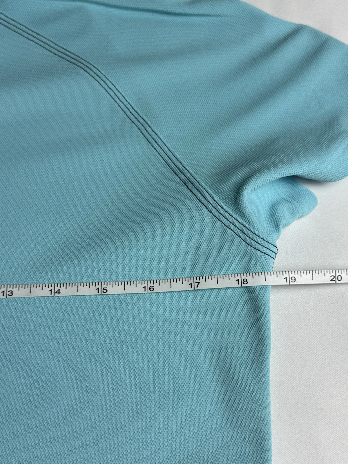 Adidas Women’s Golf Shirt Sz M    (B.170)