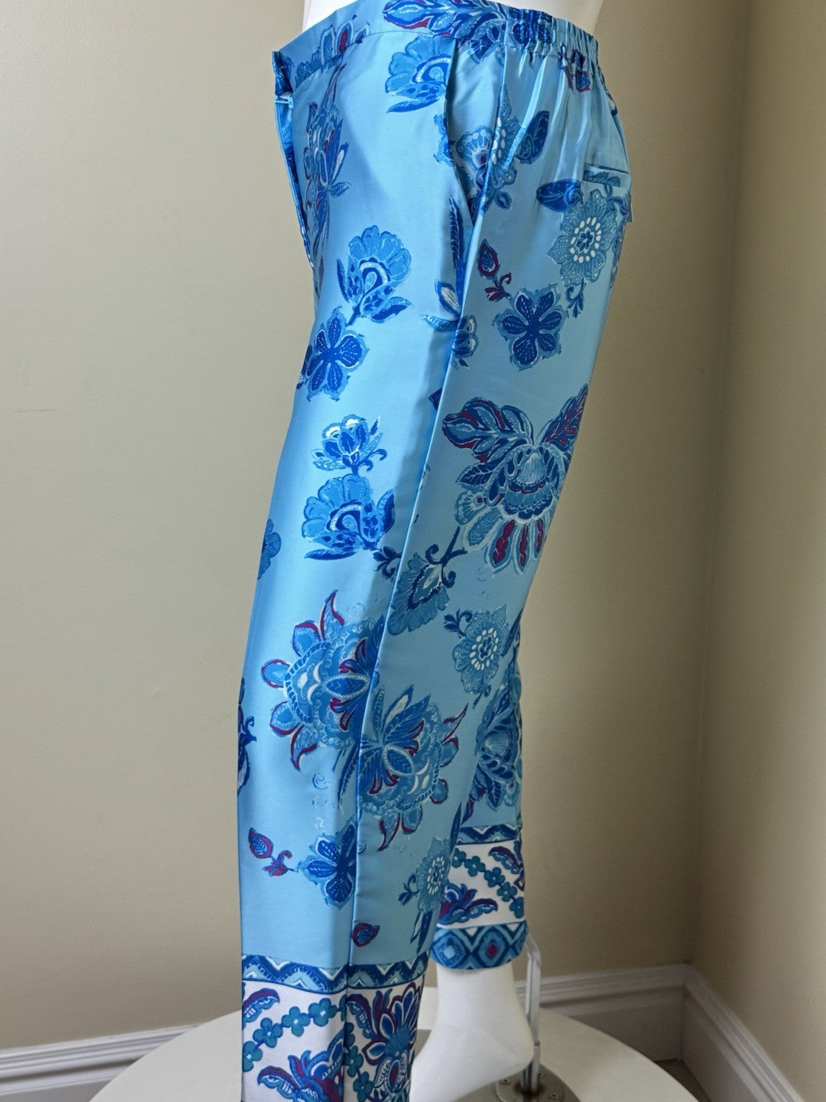 $68 Magaschoni Trousers Blue Floral Sz XL.  (B.159)