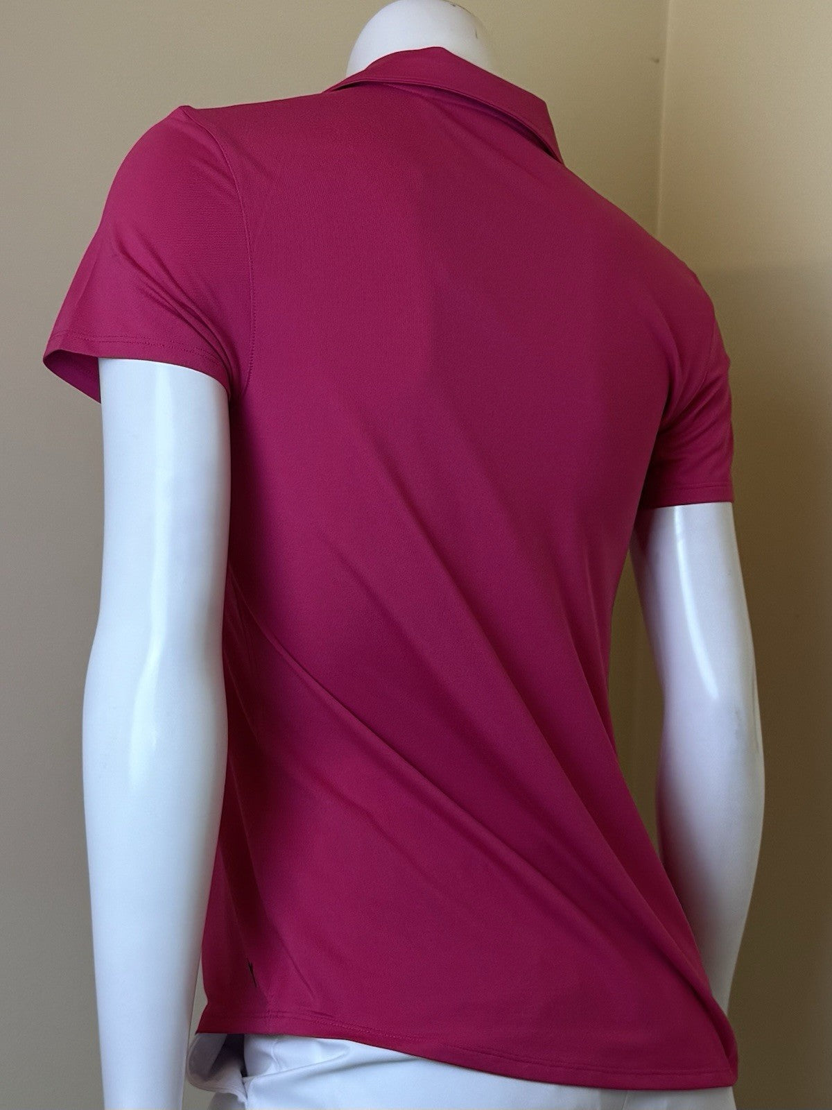 Puma Women’s Golf Shirt Sz S.   (B.161/4)