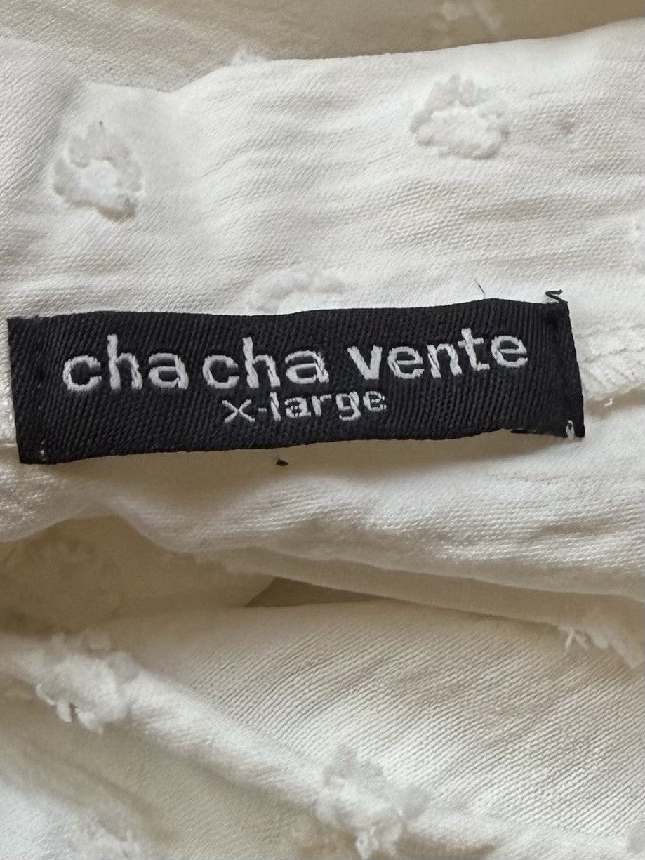 Cha Cha Vente Women's Blouse White Sz XL.  (B.167)
