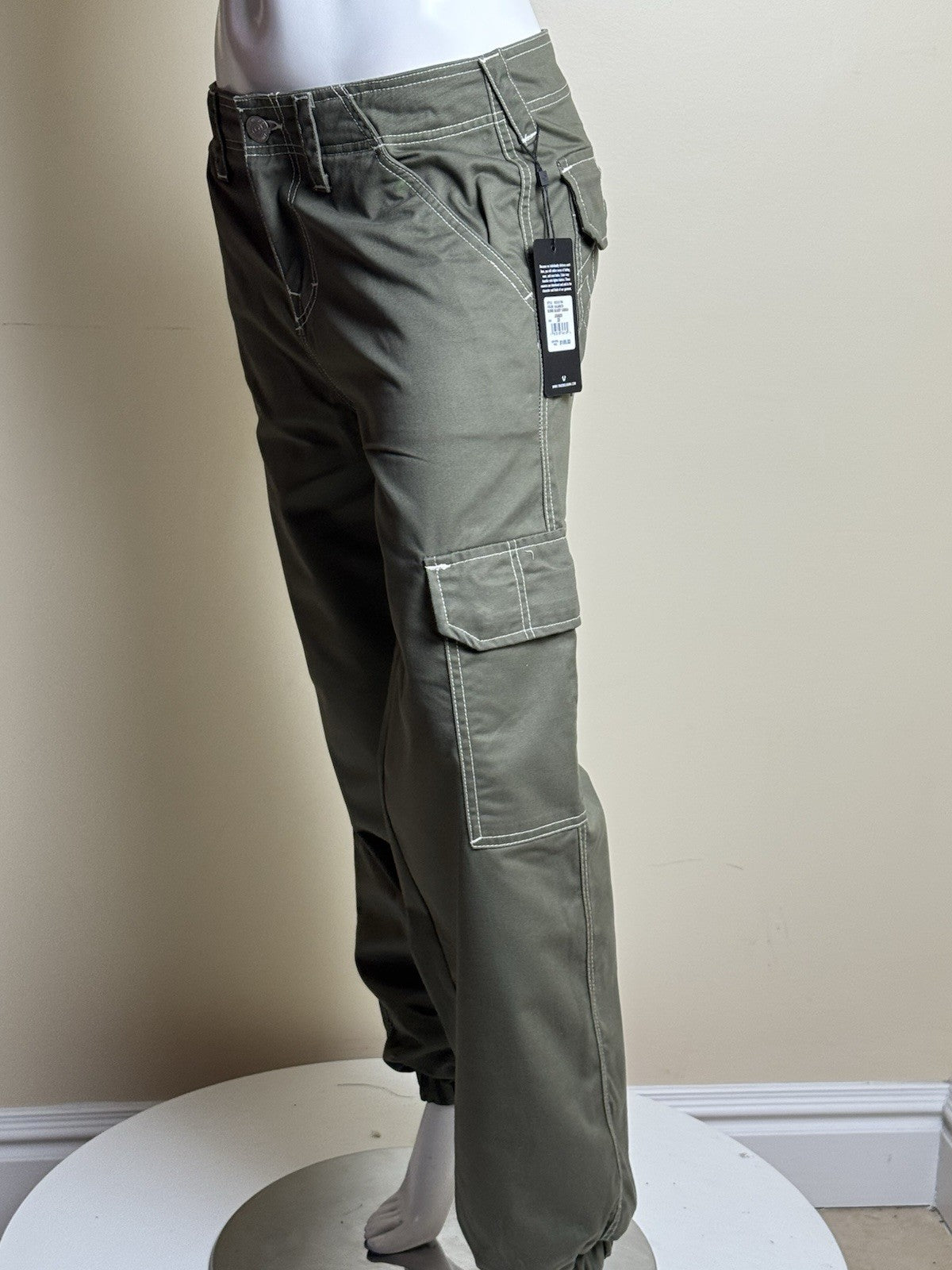 $199 True Religion Women’s Bobbi Baggy Cargo Jeans Jogger Sz 28       (B.154/1)