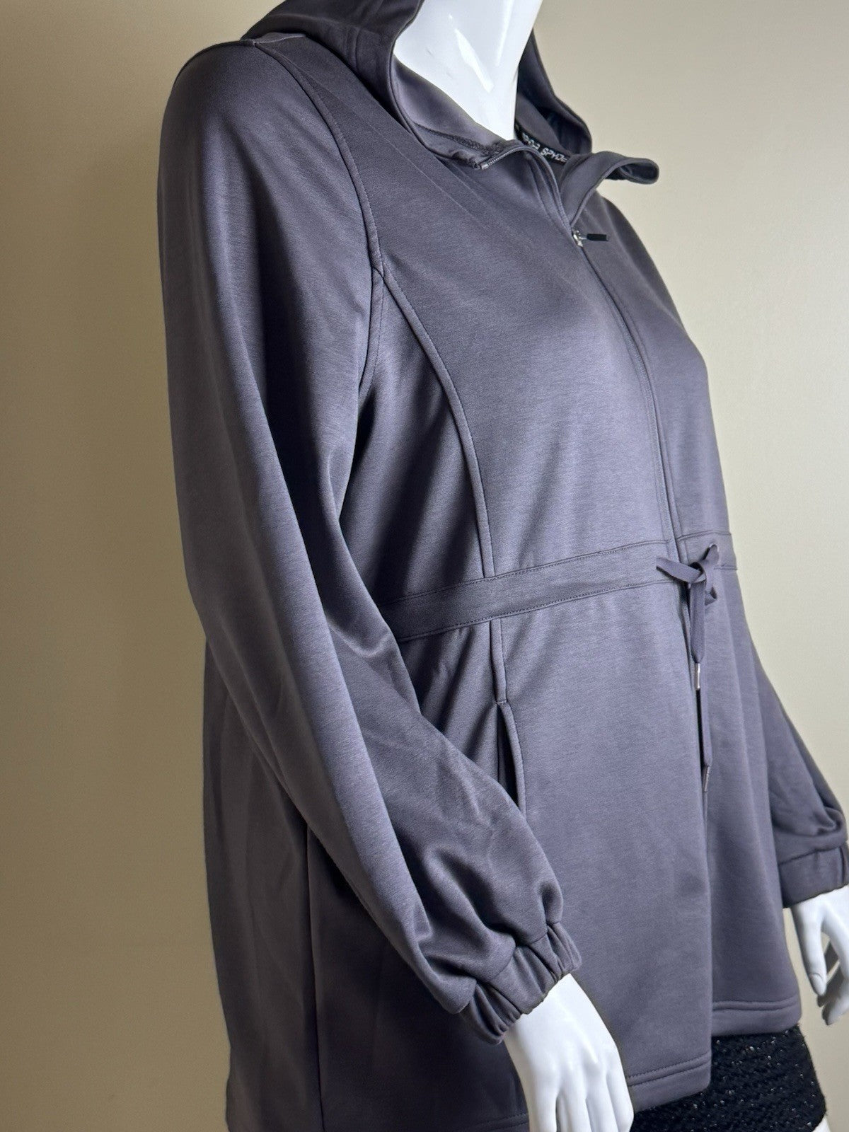 $99 Spyder Sport Jacket Women's Gray Sz XL.          (B.171)