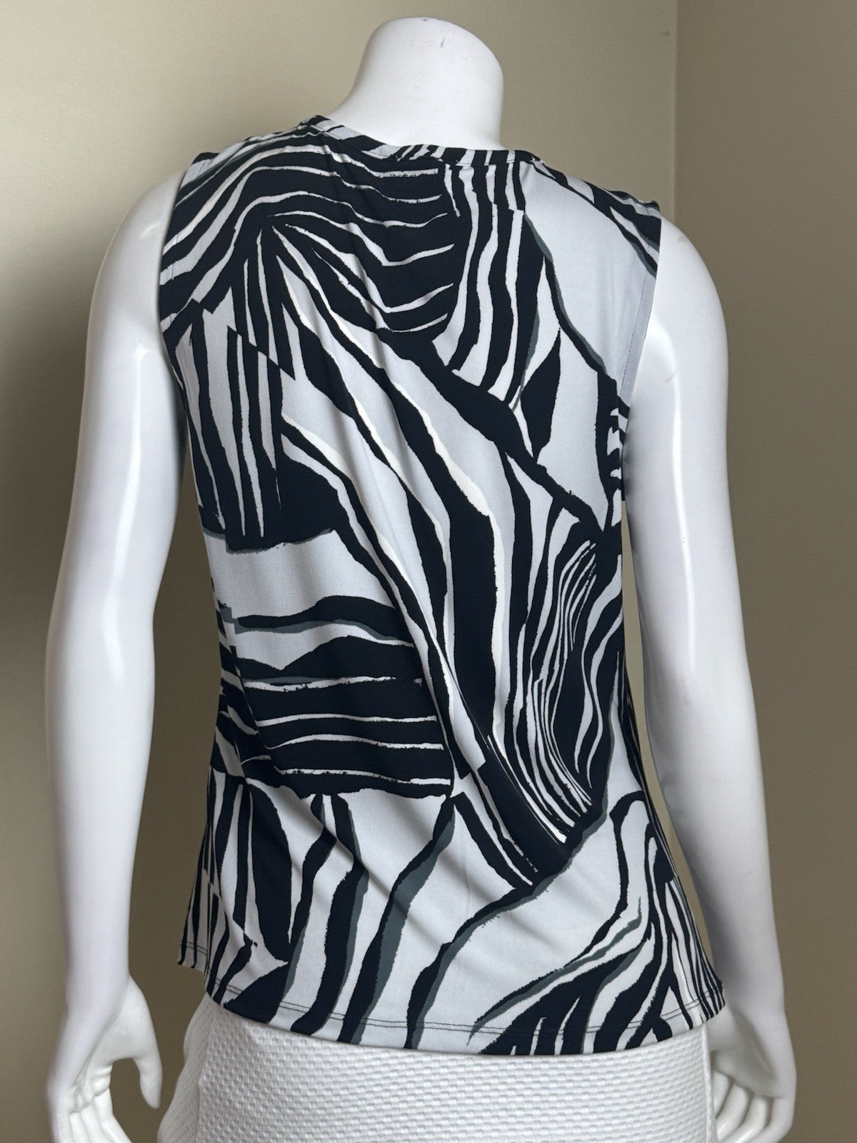 $49 DKNY Women's Black And White Blouse Sz M. (B.175)