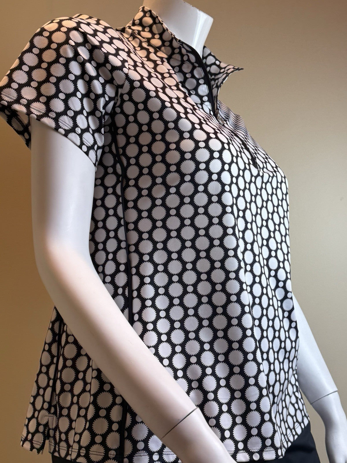 KINONA Women’s Golf Shirt Sz XL      (B.166)