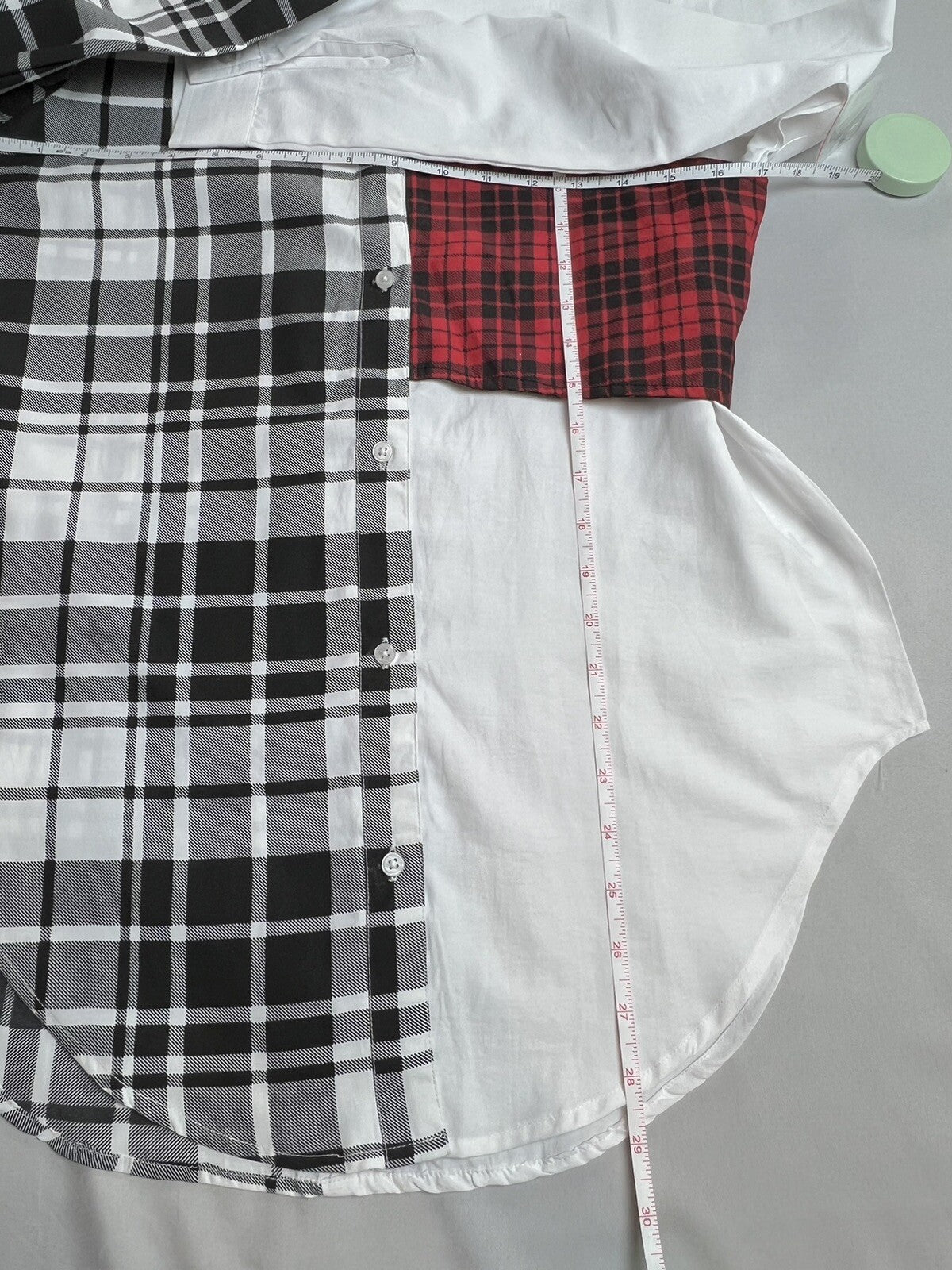 Live 4 Truth Women’s Plaid Long Sleeve Button-Down Shirt Sz S