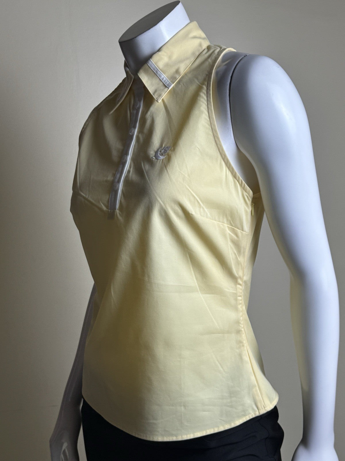$130 Kilo Tango Women’s Golf Polo Shirt  Sleeveless Sz M   (B.181)