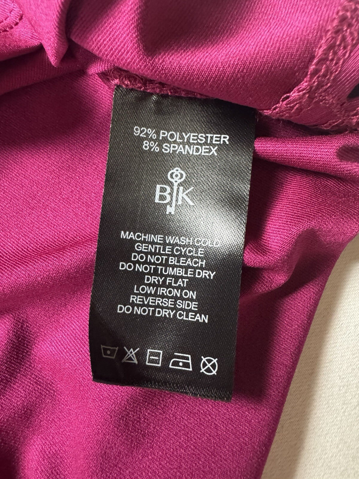 BELYN KEY Women’s Sleeveless Golf Shirt Sz M.    (B.141)