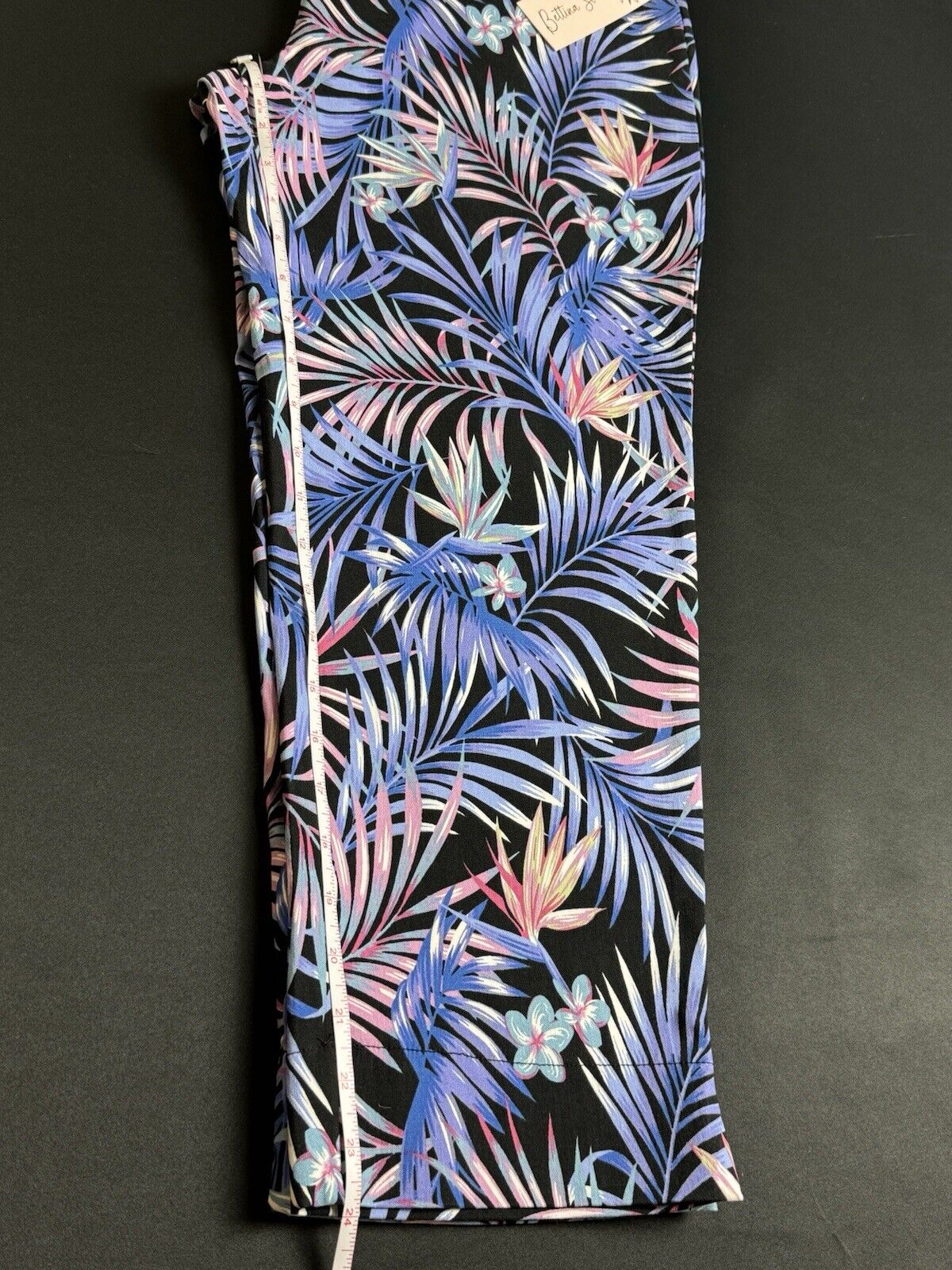 $59 Bettina Star Women’s Crop Stretch Pants Size 14 Blue Tropical. (B.80)