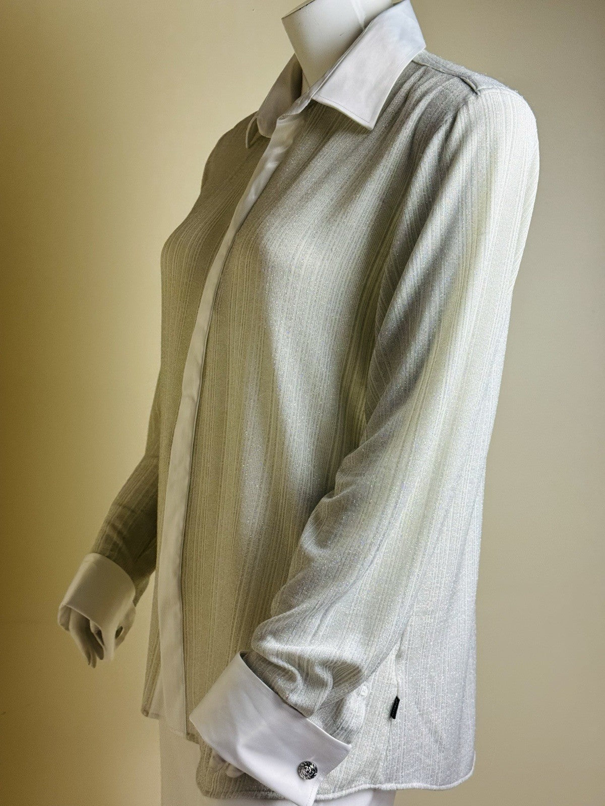 $249 Barabas Women’s Long Sleeves Cuffs Shirt Size 3XL.      (B.100)