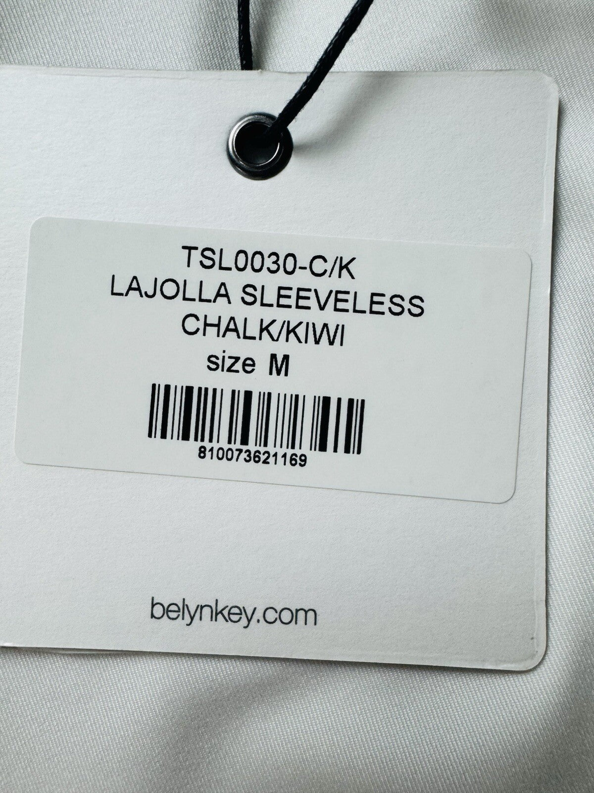 BELYN KEY Women’s Sleeveless Golf Shirt Sz M.    (B.139)