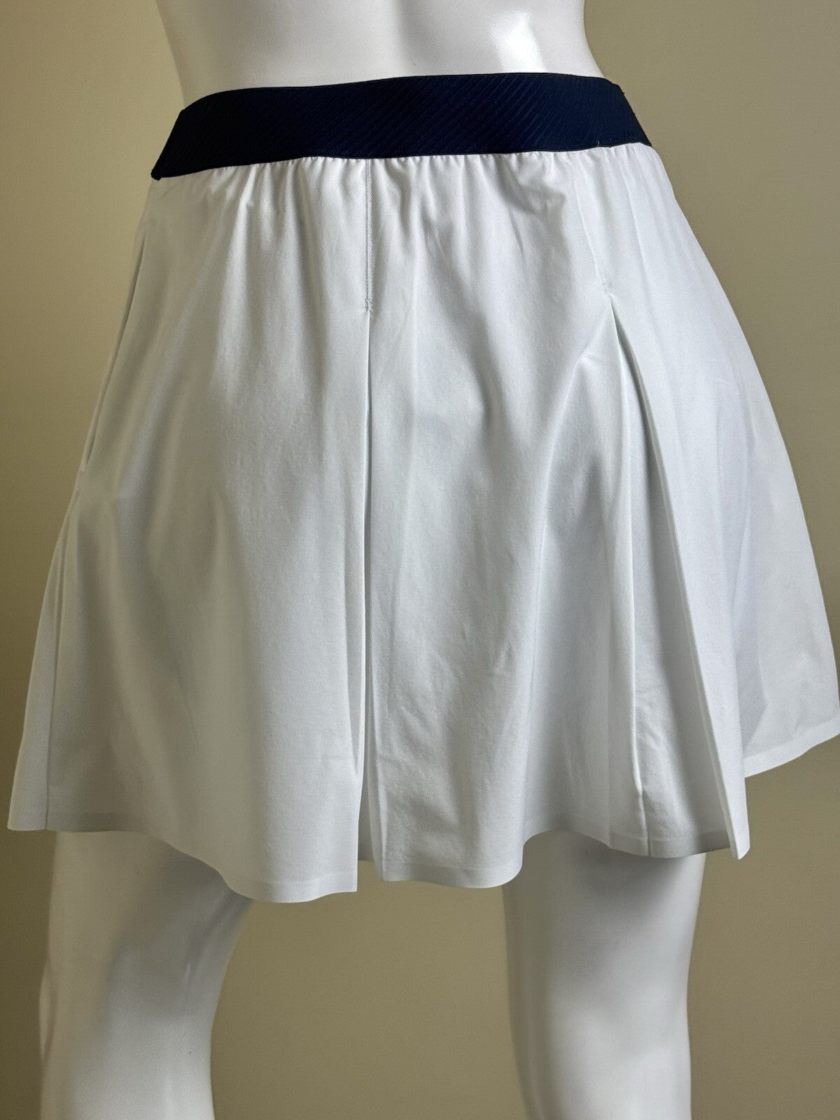 PUMA Women's Golf Tennis Skort Skirt Sz S (B.134/5)