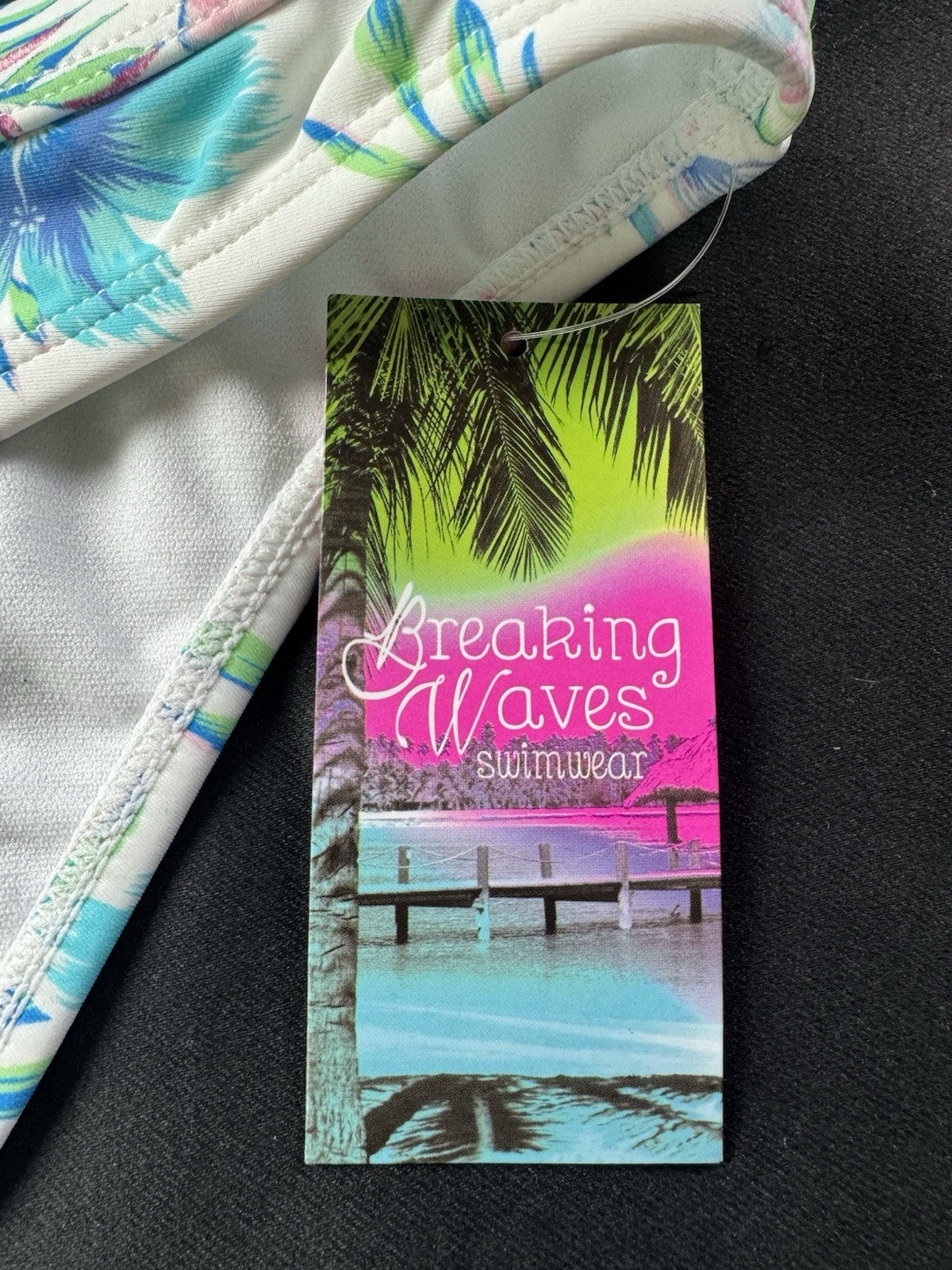 Breaking Waves Women’s 2 Pc Bikini Sz XL     ( B.037)