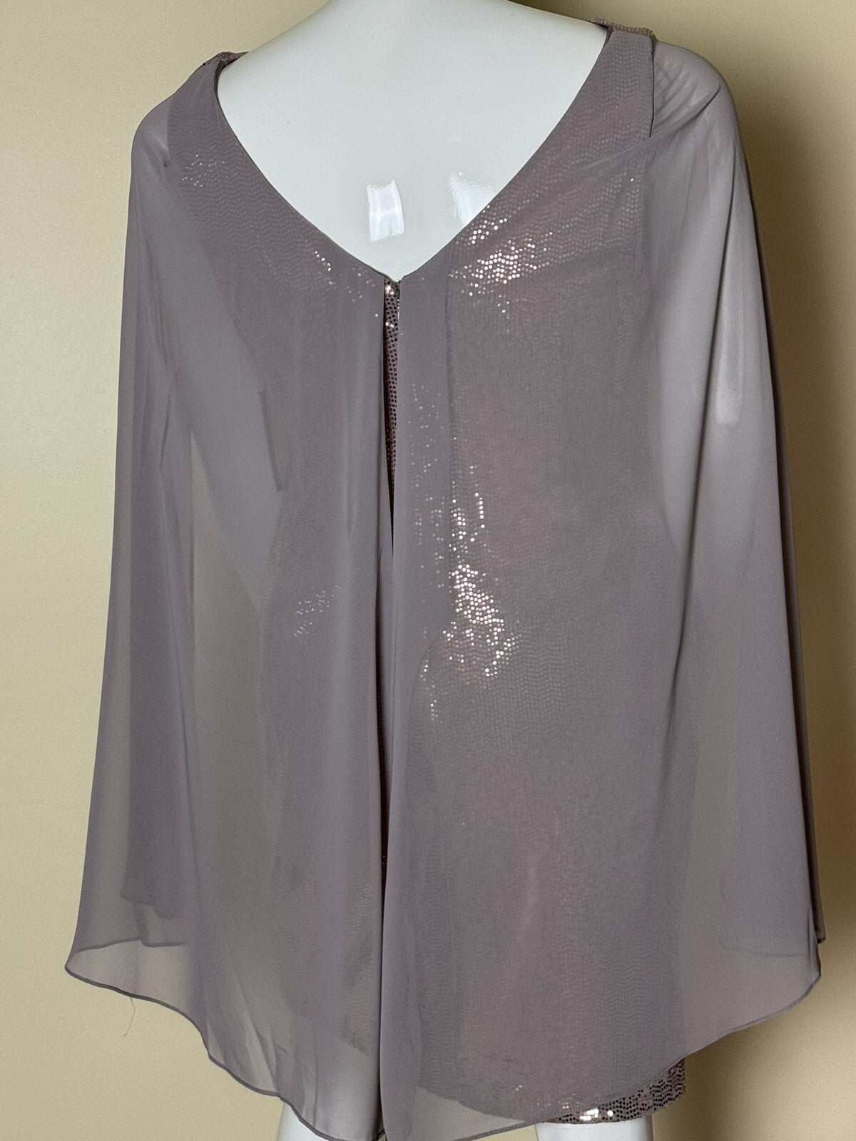 R&M RICHARDS Shift Cape Dress Sequins Sz 16. (B.69)