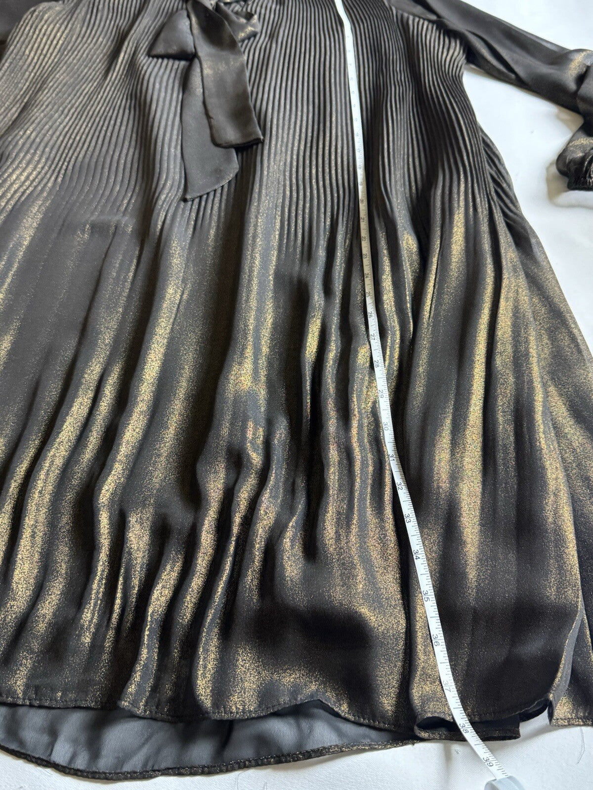 NANETTE LEPORE Pleaded Black Gold Dress Sz 10   (B.129)