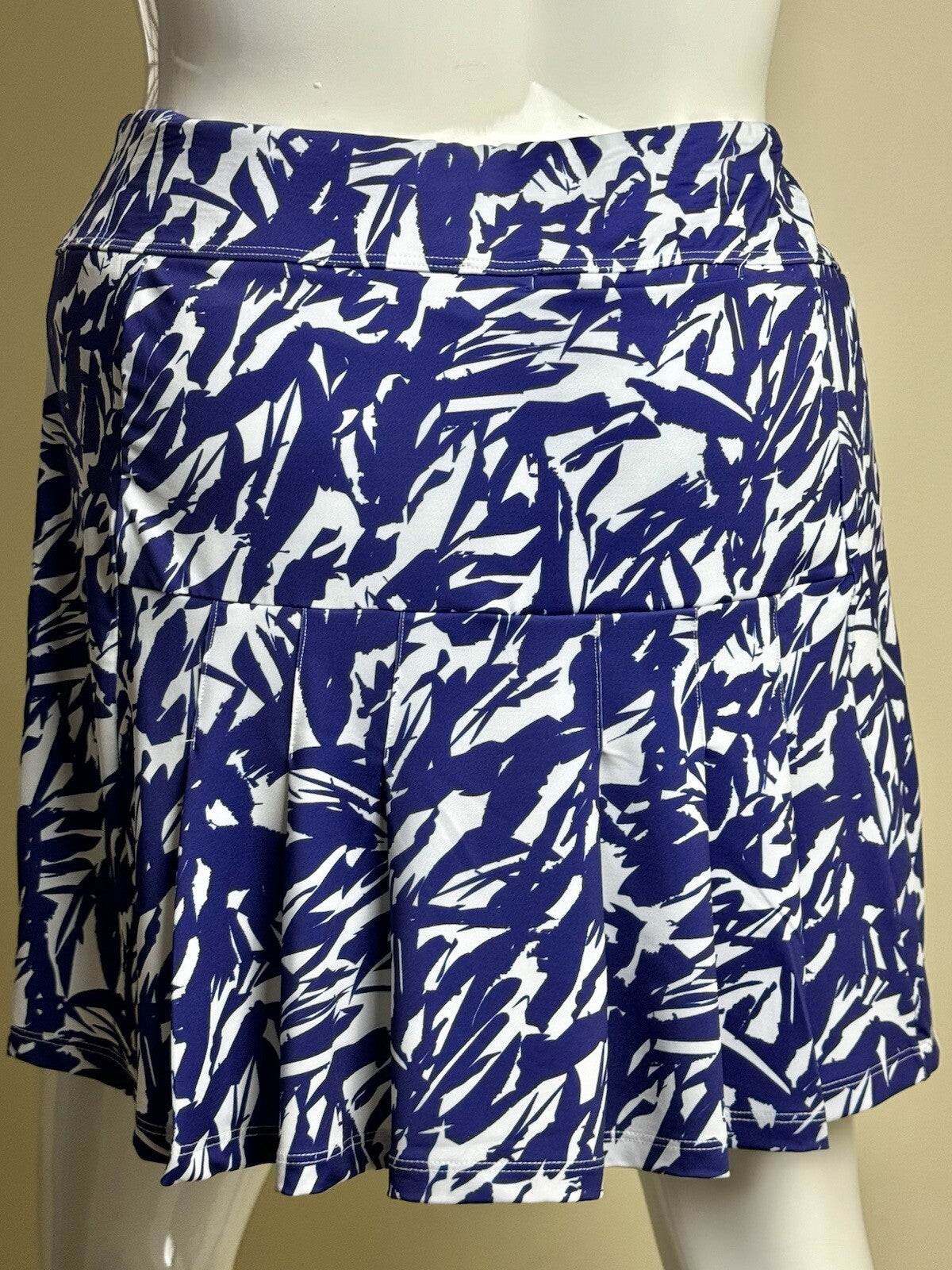 Amy Sport Women’s Golf Pleated Skort Skirt Sz XL.       (B.152)