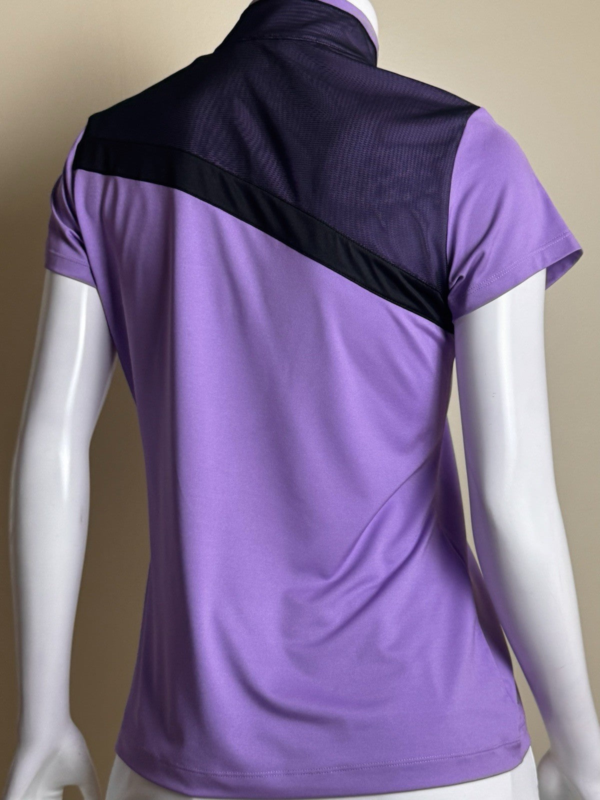 EP New York Women’s Golf Shirt Sz M.    (B.180)