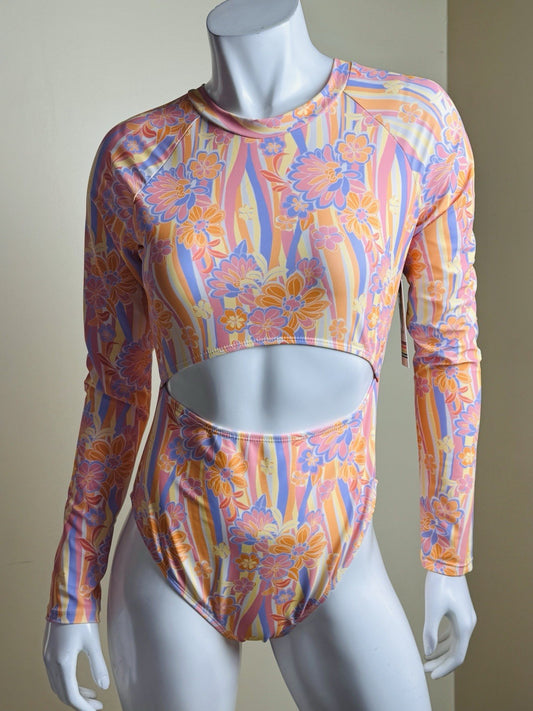 $98 Ocean Pacific Floral Long Sleeve Cut Out 1Pc Bathing Suit Sz L.    (B.184)