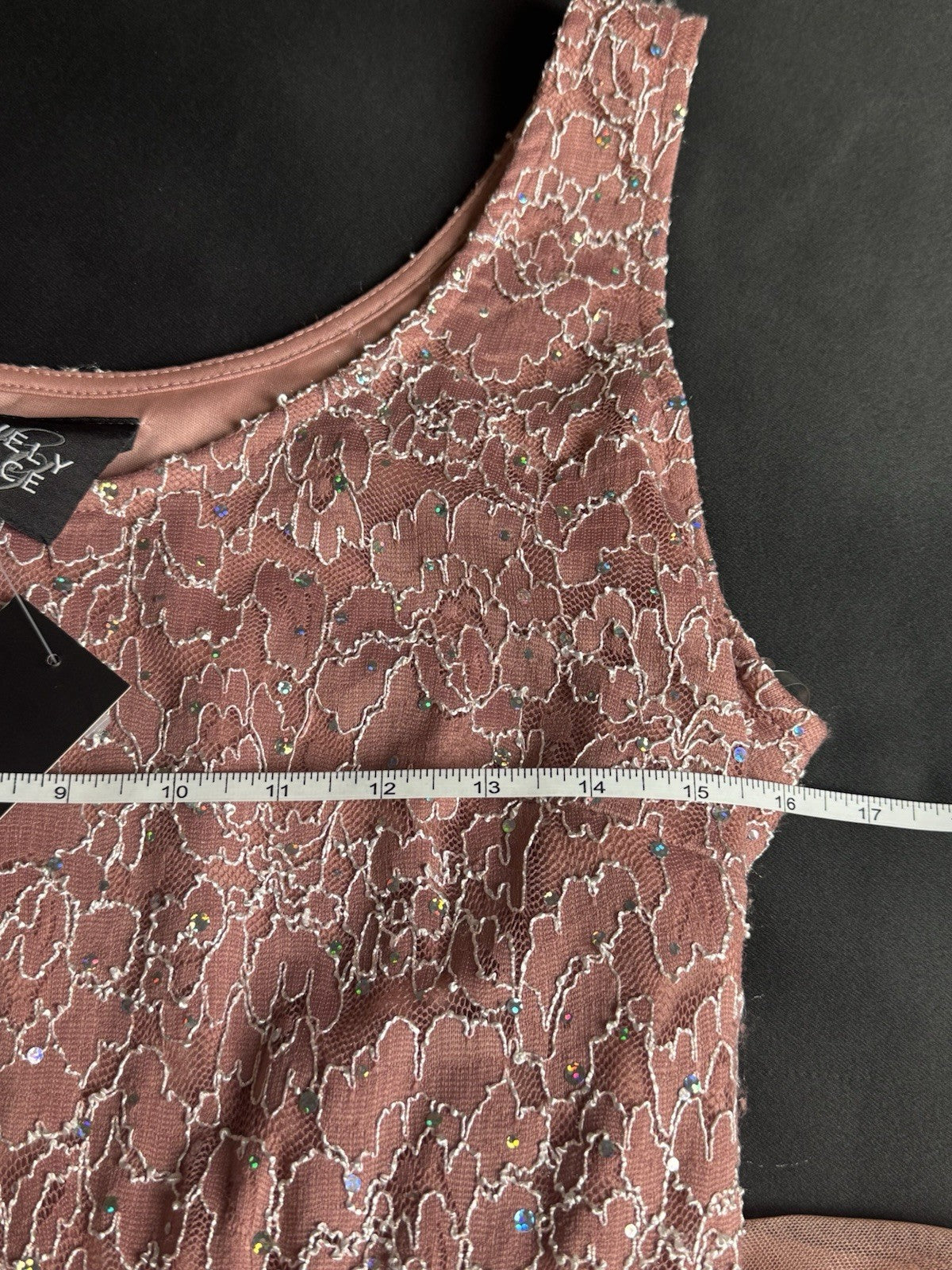 Lovely Grace Women’s Maxi Long Dress Sz M.  (B.172)