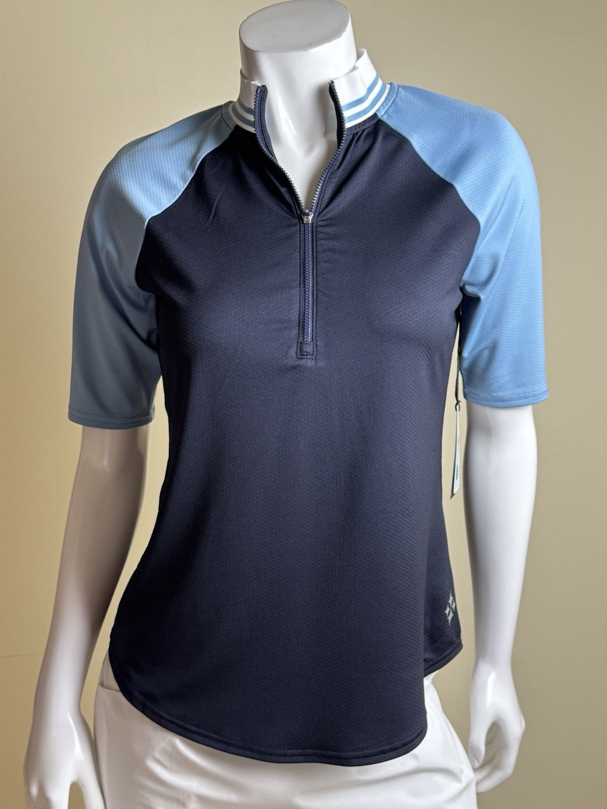 JOFIT Women's Golf Shirt Size S.   (B.182)