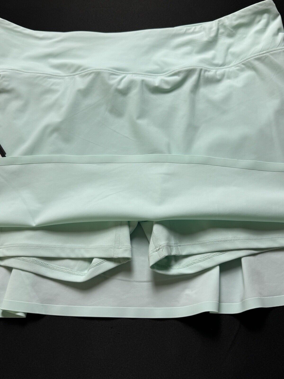 $108 Greyson Phoenix Skort Sz L Mint Green (B.81)