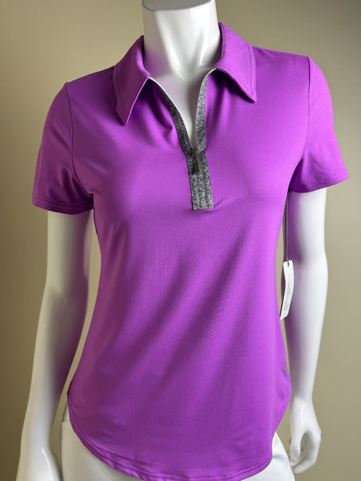 JOFIT Women’s Golf Shirt Size S      (B.157)