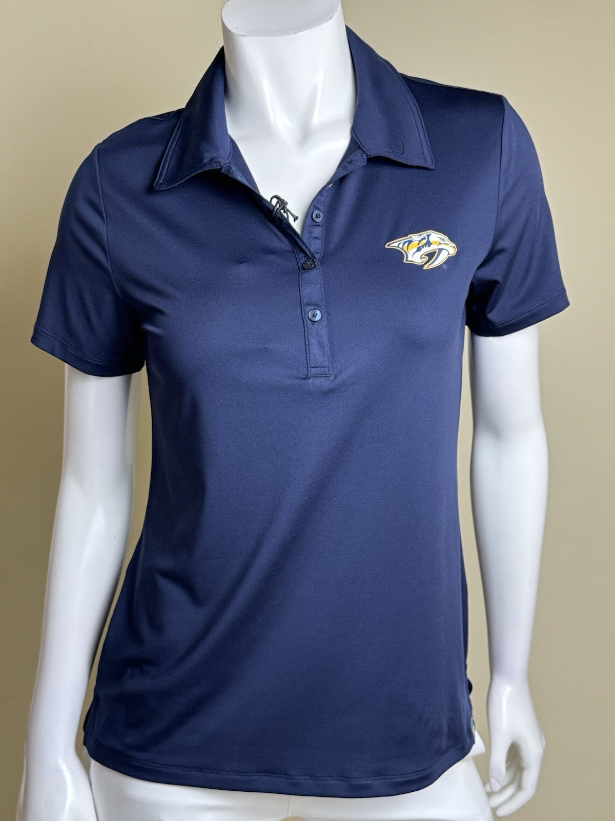 LeverWear Women's Navy Golf shirt Sz M   (B.170)