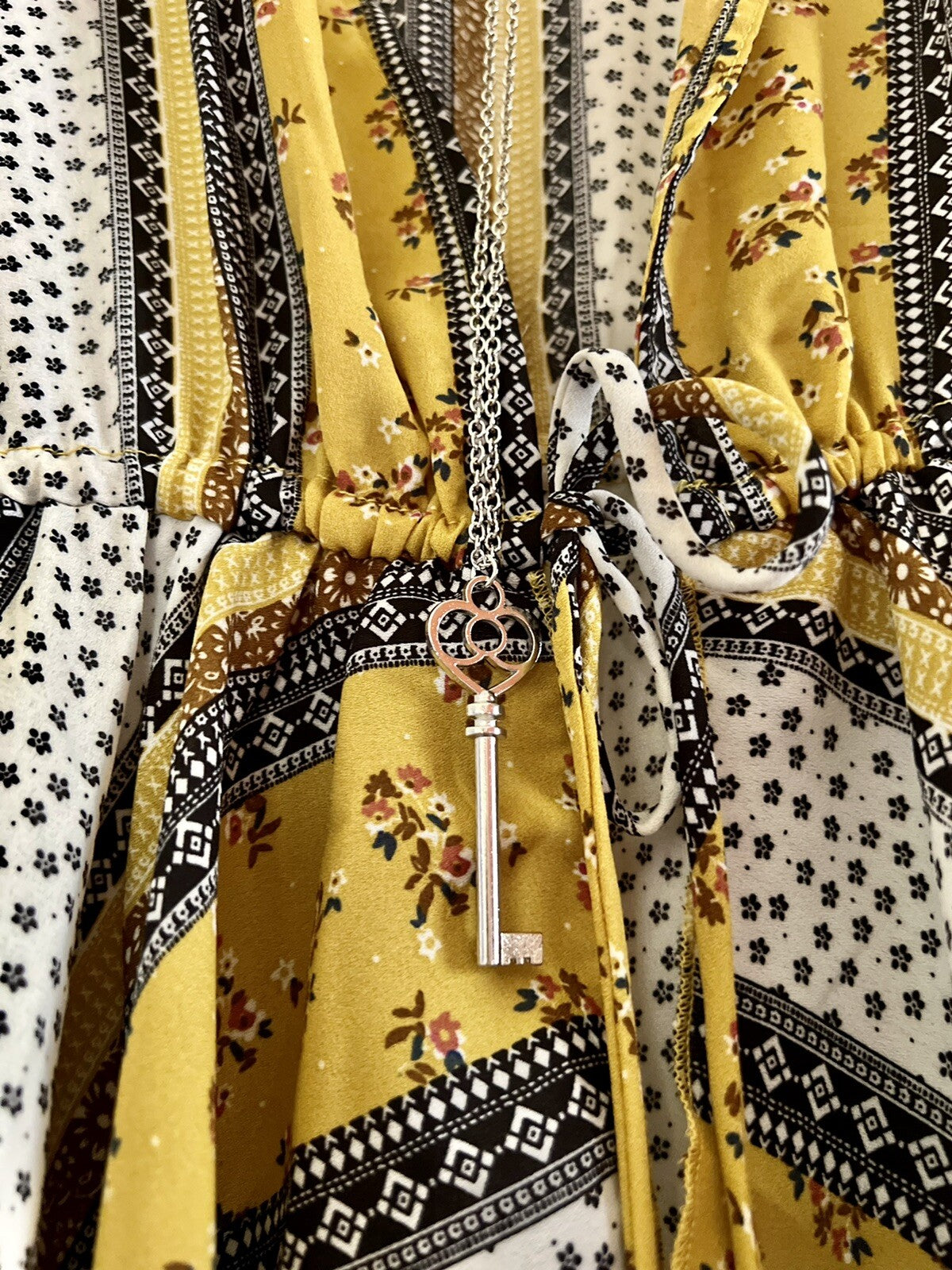 Almost Famous Women’s Kimono Cover Up Sz 1X