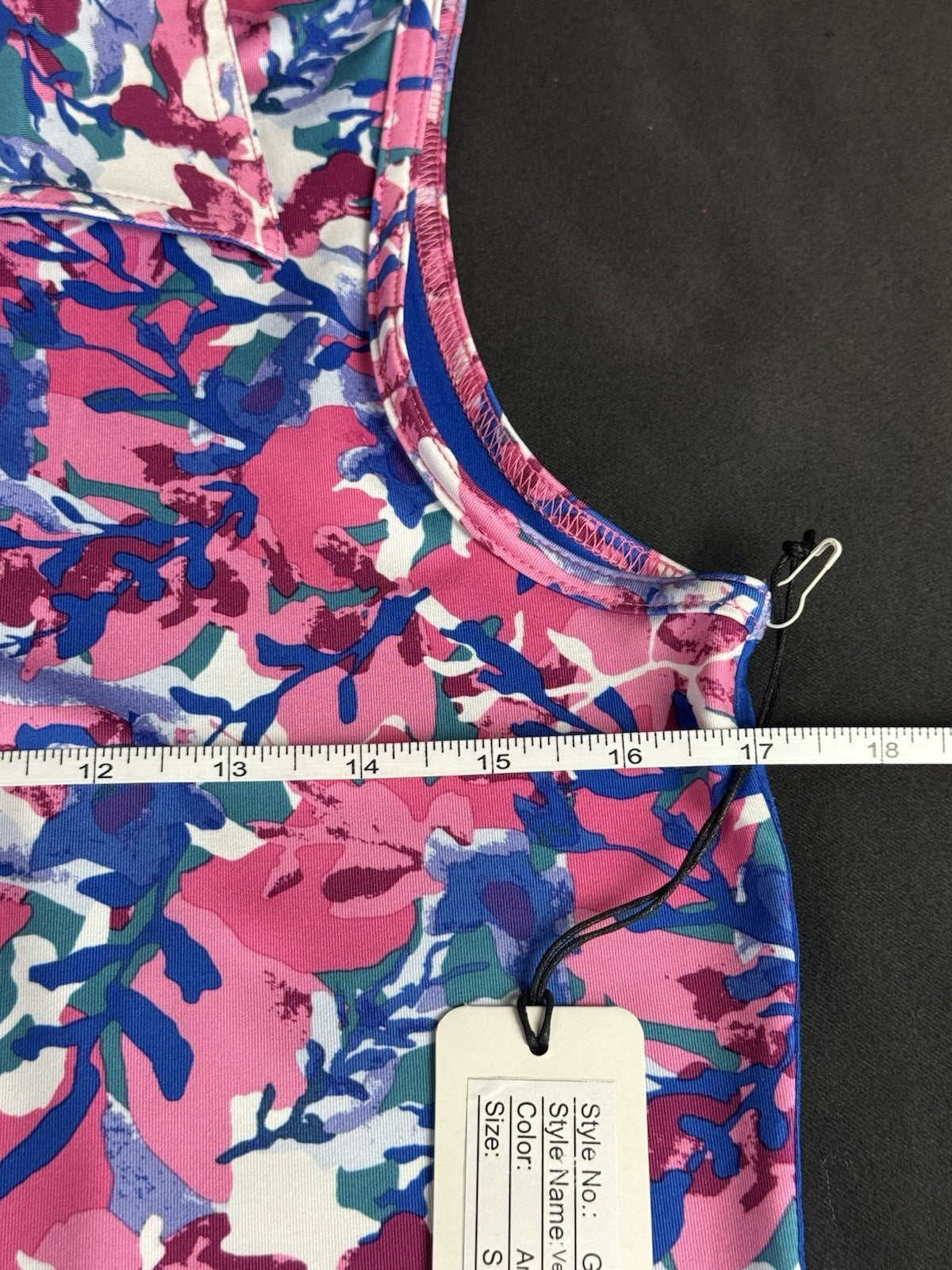 JOFIT Women's Golf Shirt Size S.   (B.182)