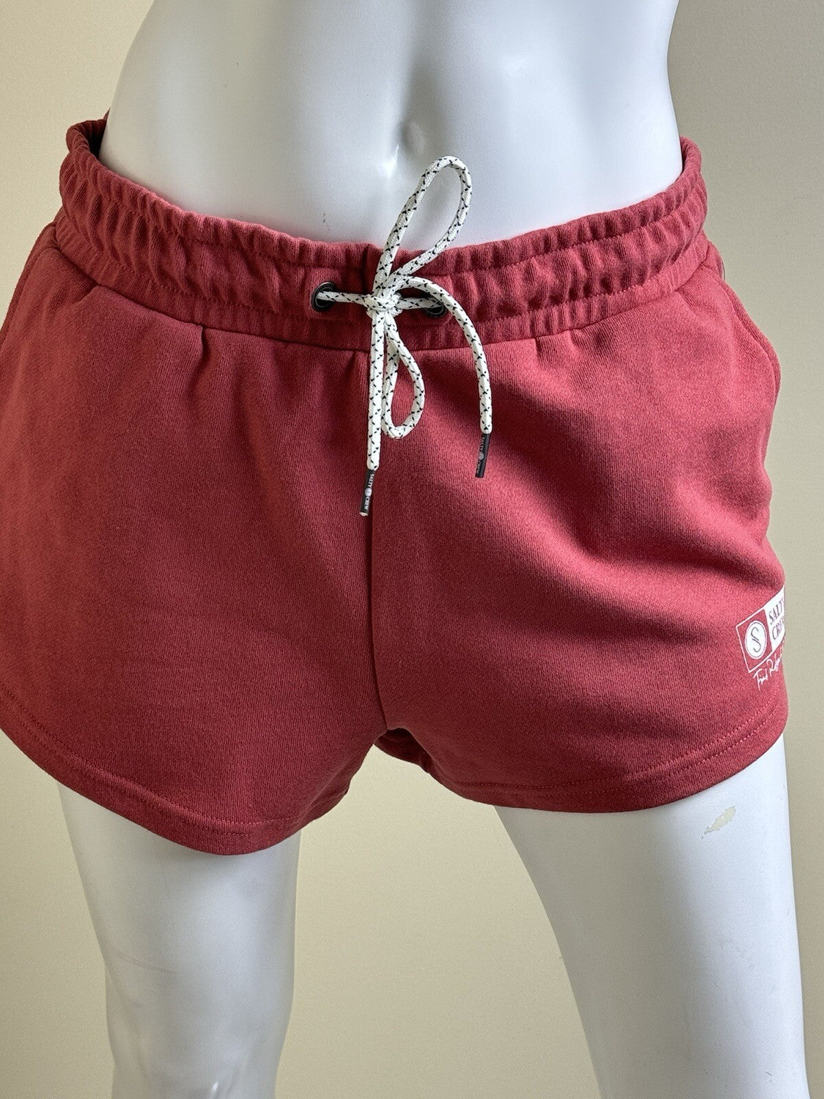 Salty Crew Women's Beacons Short Coral Board Shorts Sz M.  (B.104)
