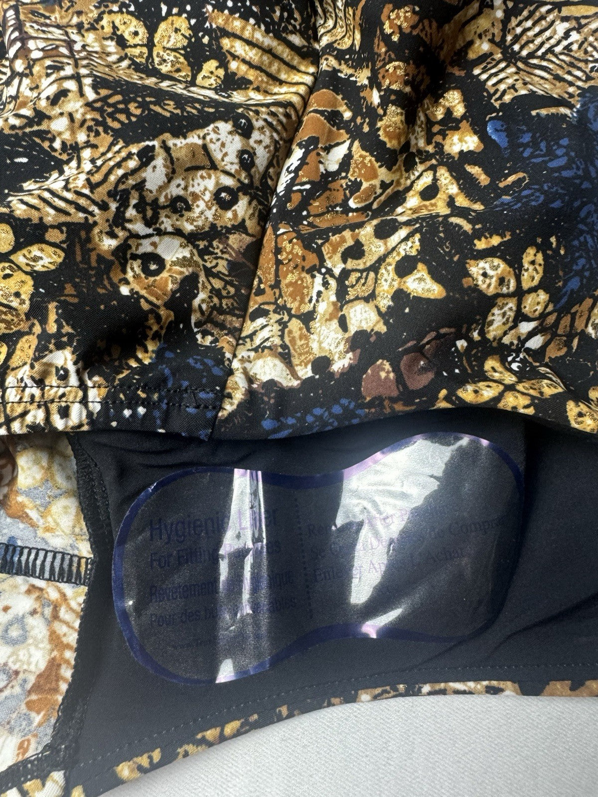 $192 Amoressa Fresco Multi One Piece Swimsuit Sz 8.  (B.151)