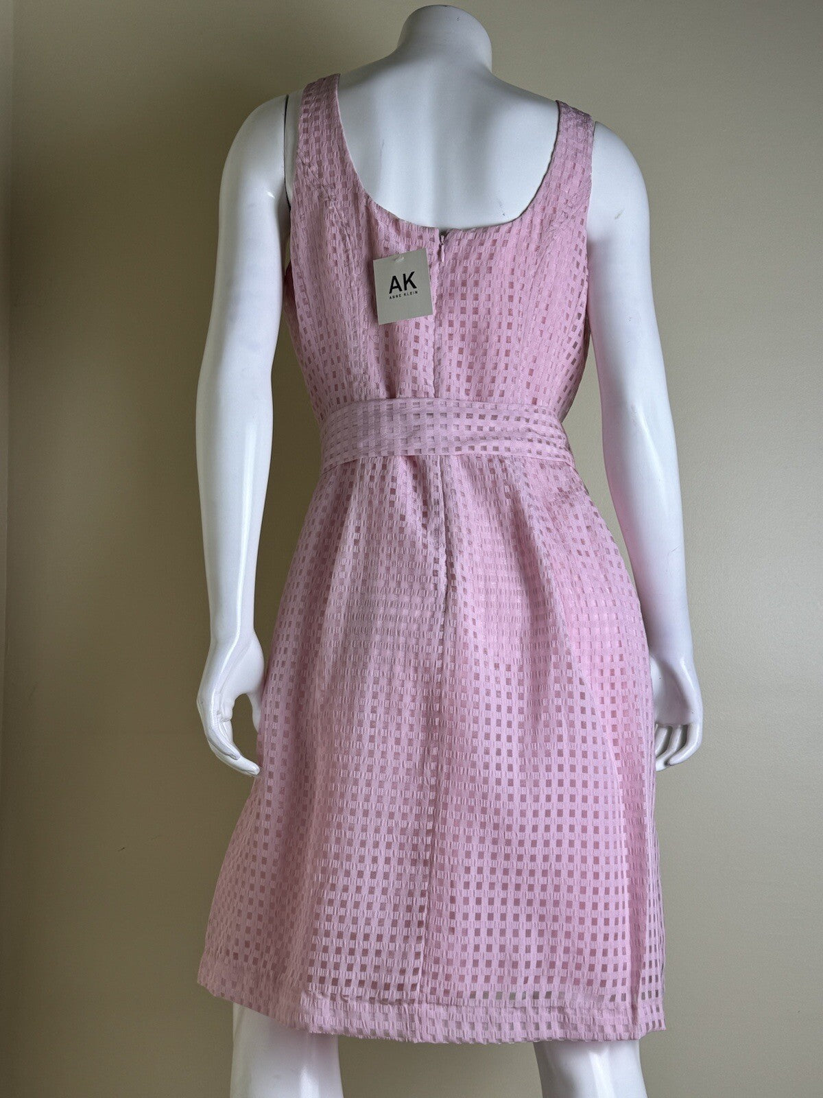 $129 Anne Klein Women's Belted Dress Pink Sz 8.      (B.78)