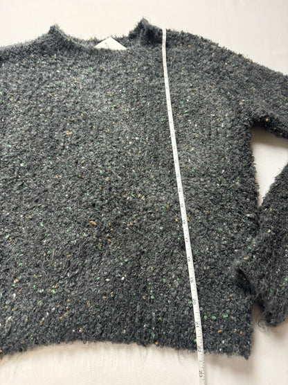 $79 Calvin Klein Women's Shaggy Sweater Size XS. (B.118)