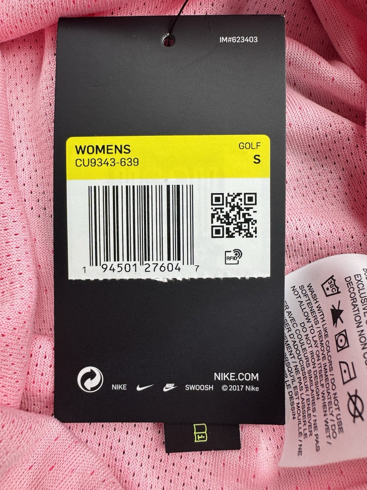 Nike Women’s Top Golf Shirt Sz S.       (B.170)