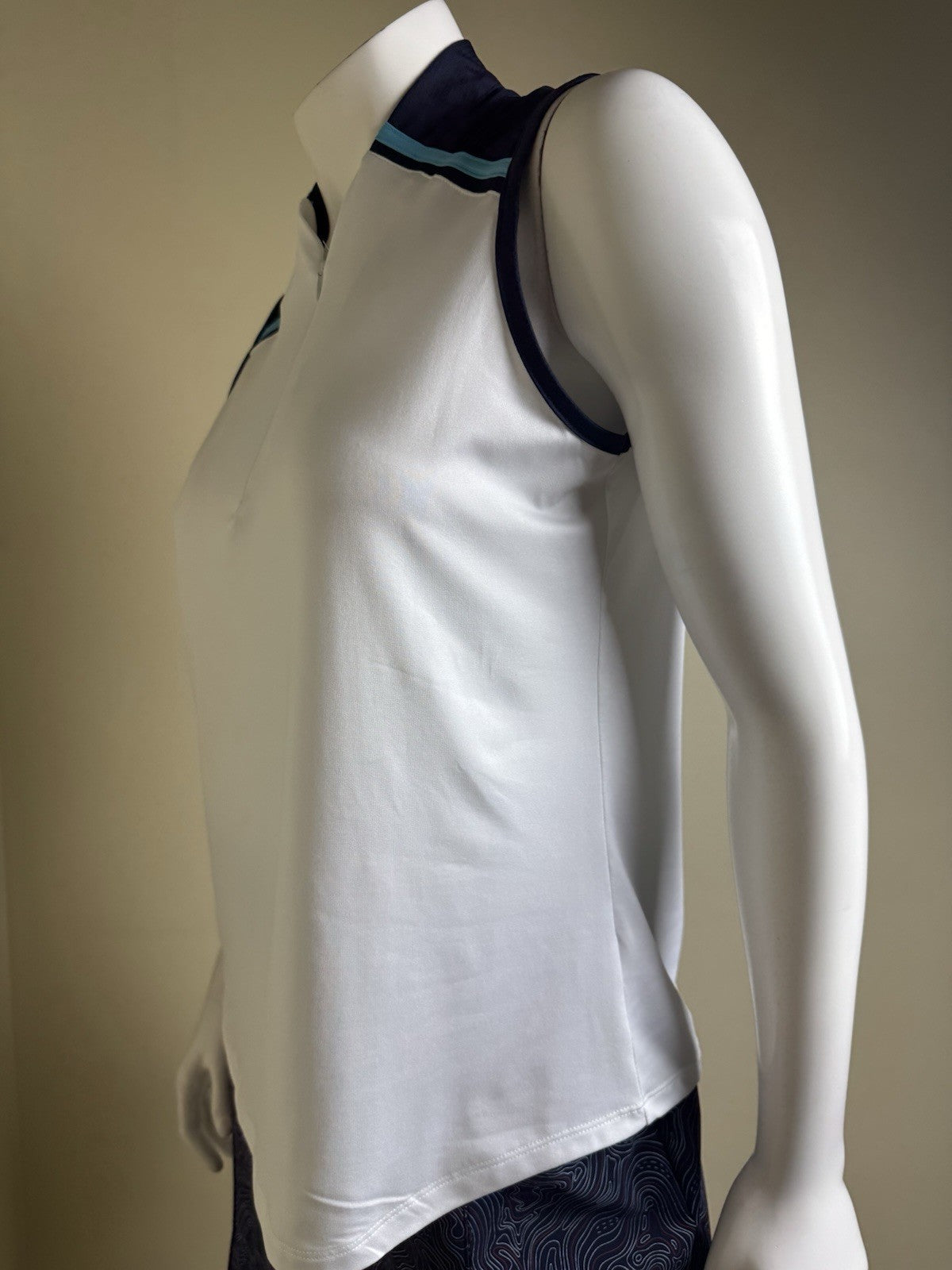 Sport Haley Women's Top Golf Shirt Sz M   (B.153)