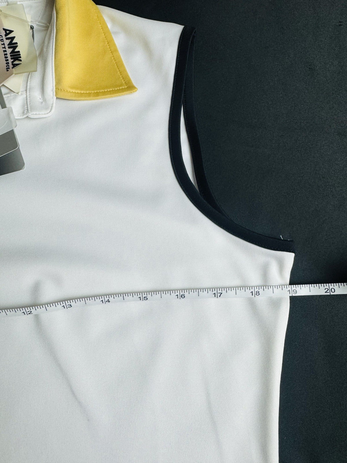 Annika Cutter and Buck Women’s Polo Shirt Size M      (B.172)