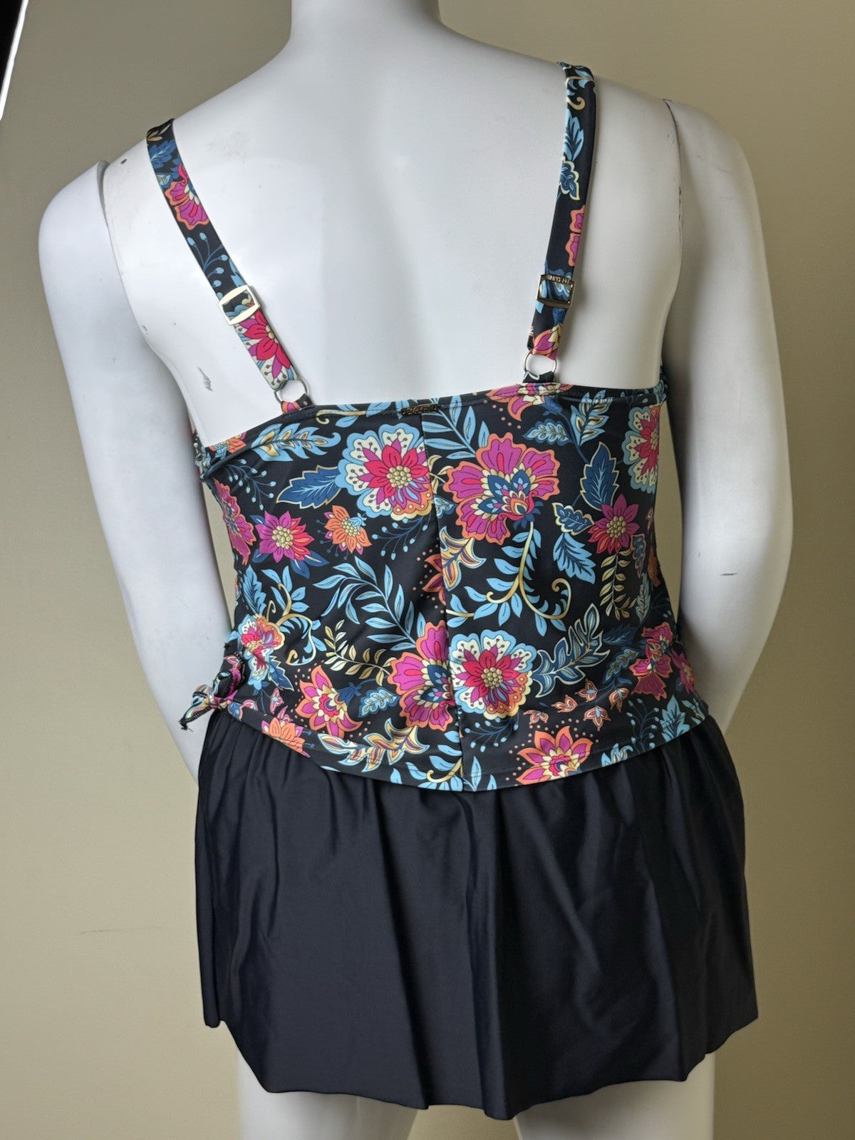 $90 Simply Fit 1Pc Tankini Floral Swim skirt Sz 1X.  (B.151)