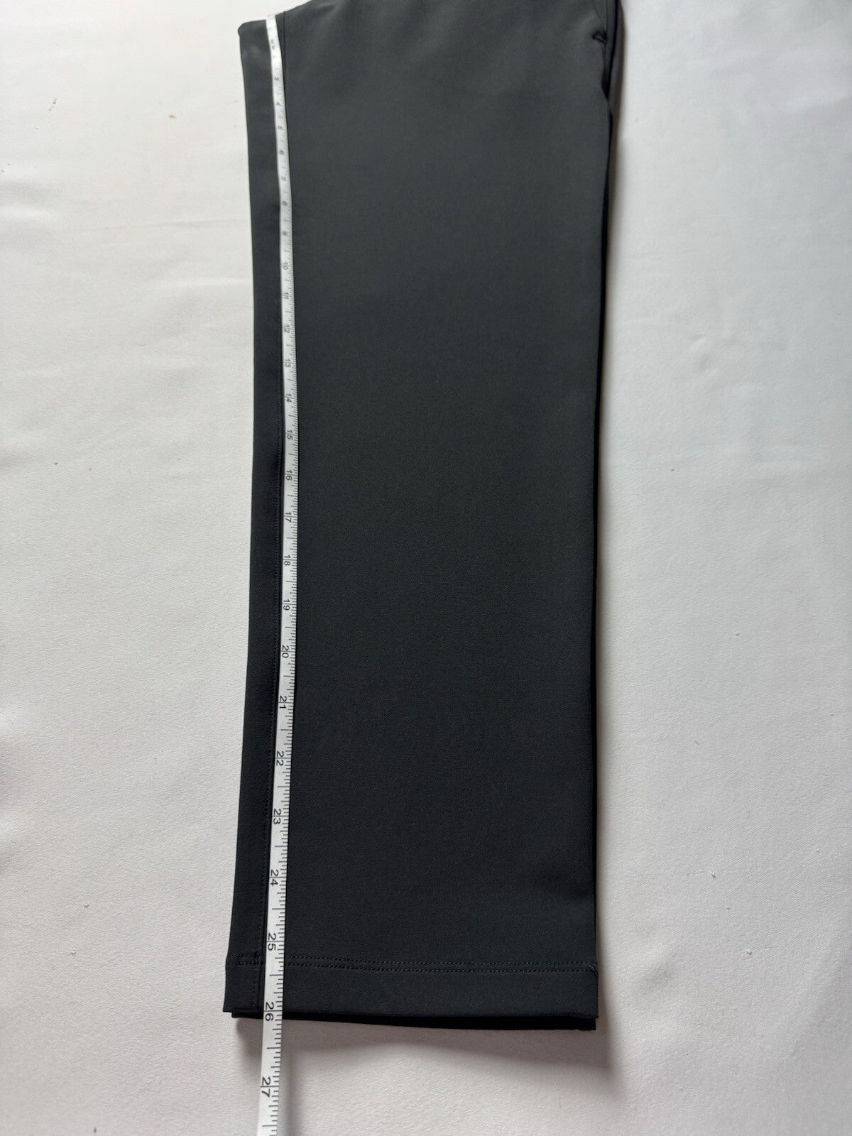 Puma Women’s Black Range Joggers Sz S.   (B.125/1)