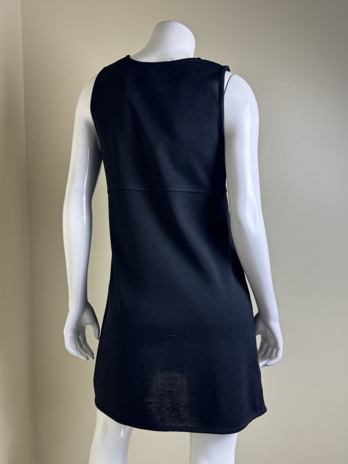 $98 Bebe Women’s Black Sleeveless Stretch Knit Dress Sz M.  (B.05)
