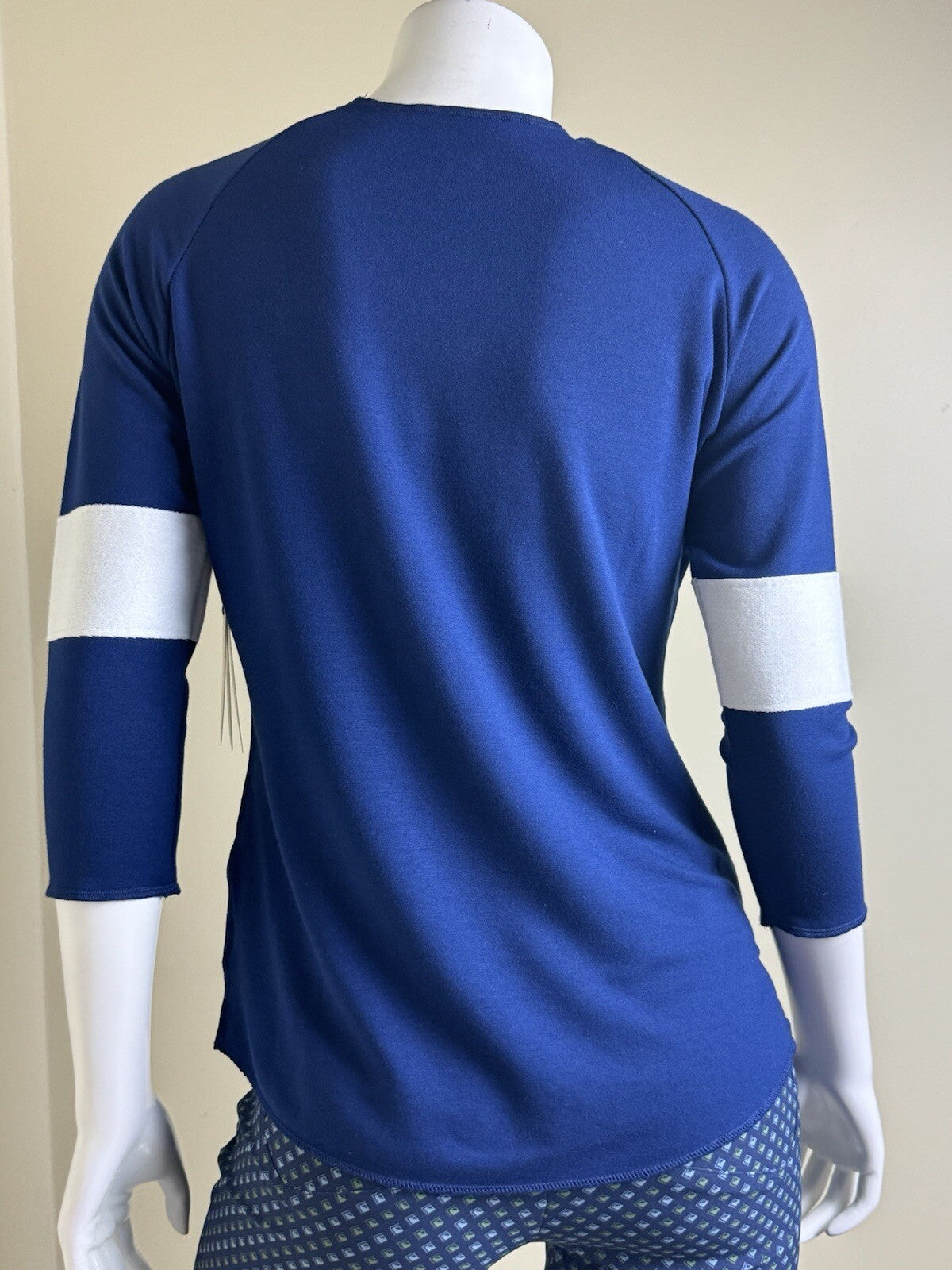 JOFIT Women's Golf Shirt/ Top Size S.   (B.118)