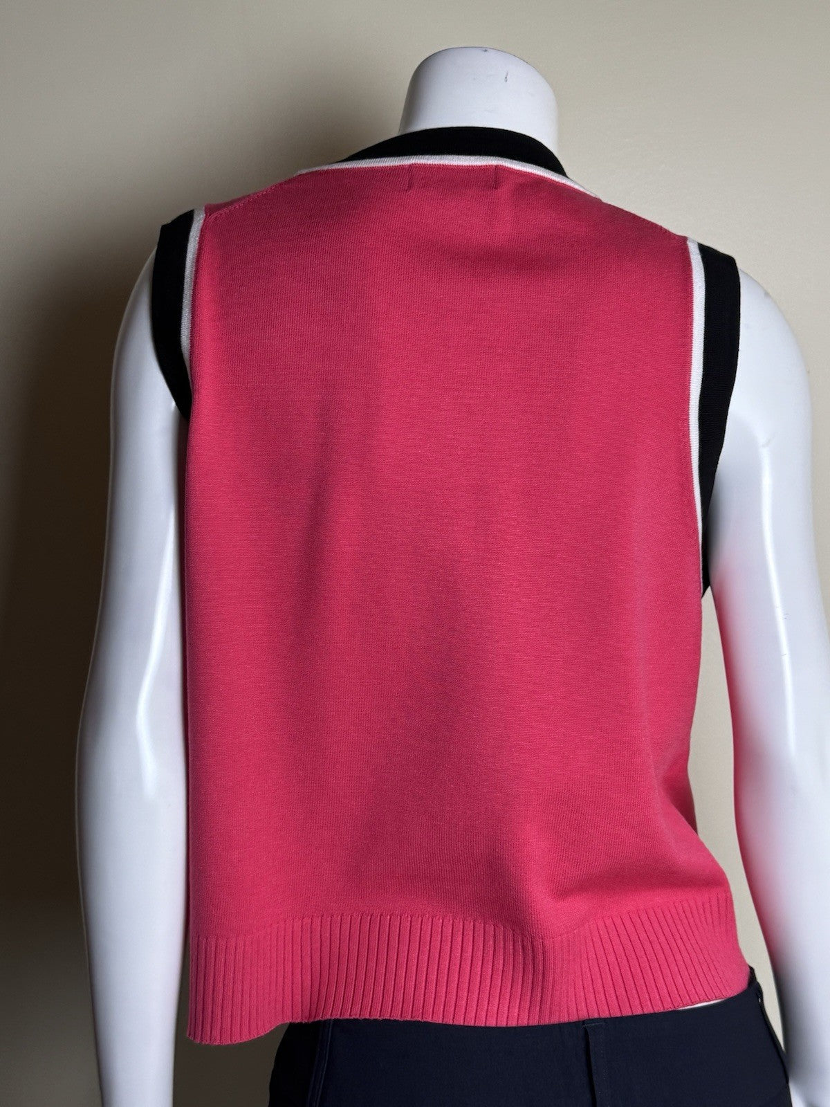 $69 Karl Lagerfeld Women’s Sweater vest Sz XL.      (B.150)