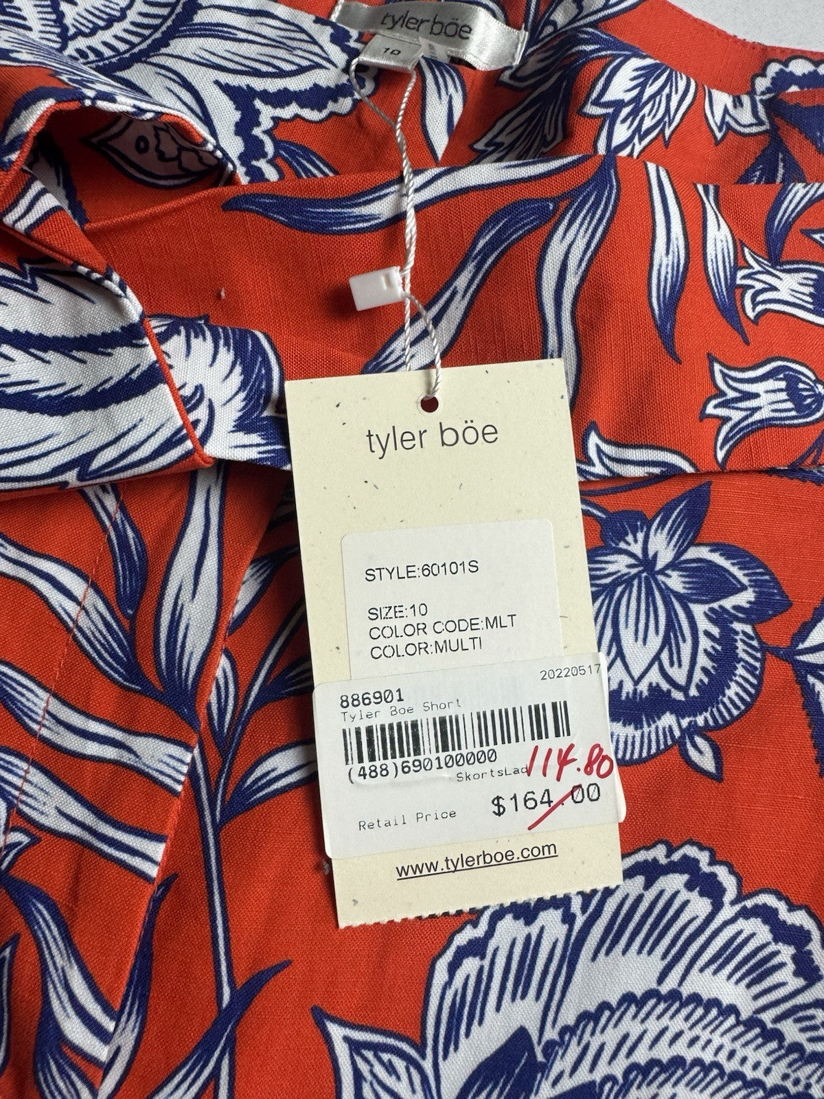 Tyler Boe Women’s Shorts Floral High Waist Belted Sz 10.    (B.164)