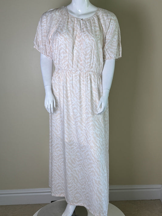 Nine West Women’s Long Dress Sz 2X. (B.64)