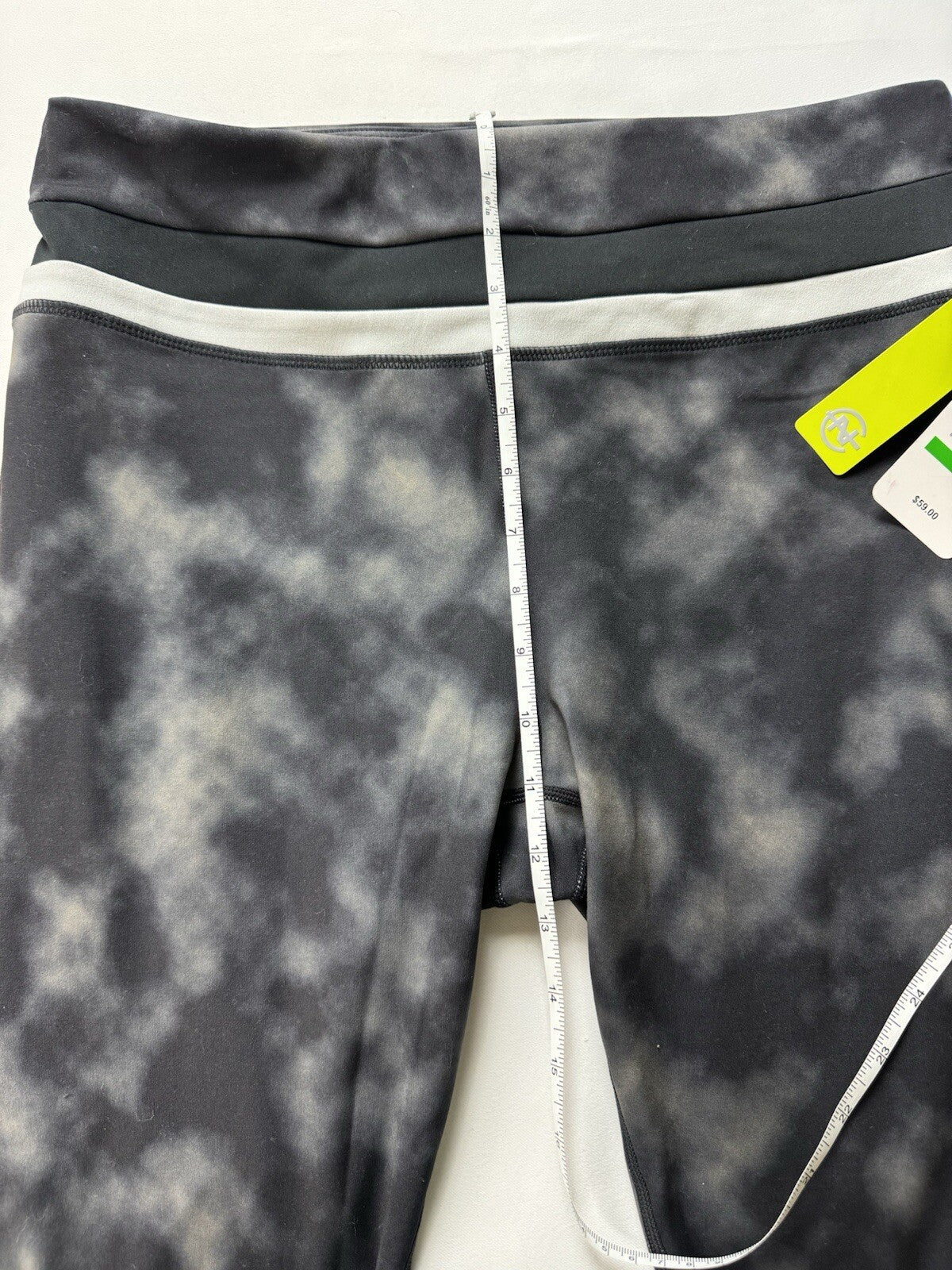 $59 Nautica Competition Women’s Leggings Pants Sz L.    (B.102)