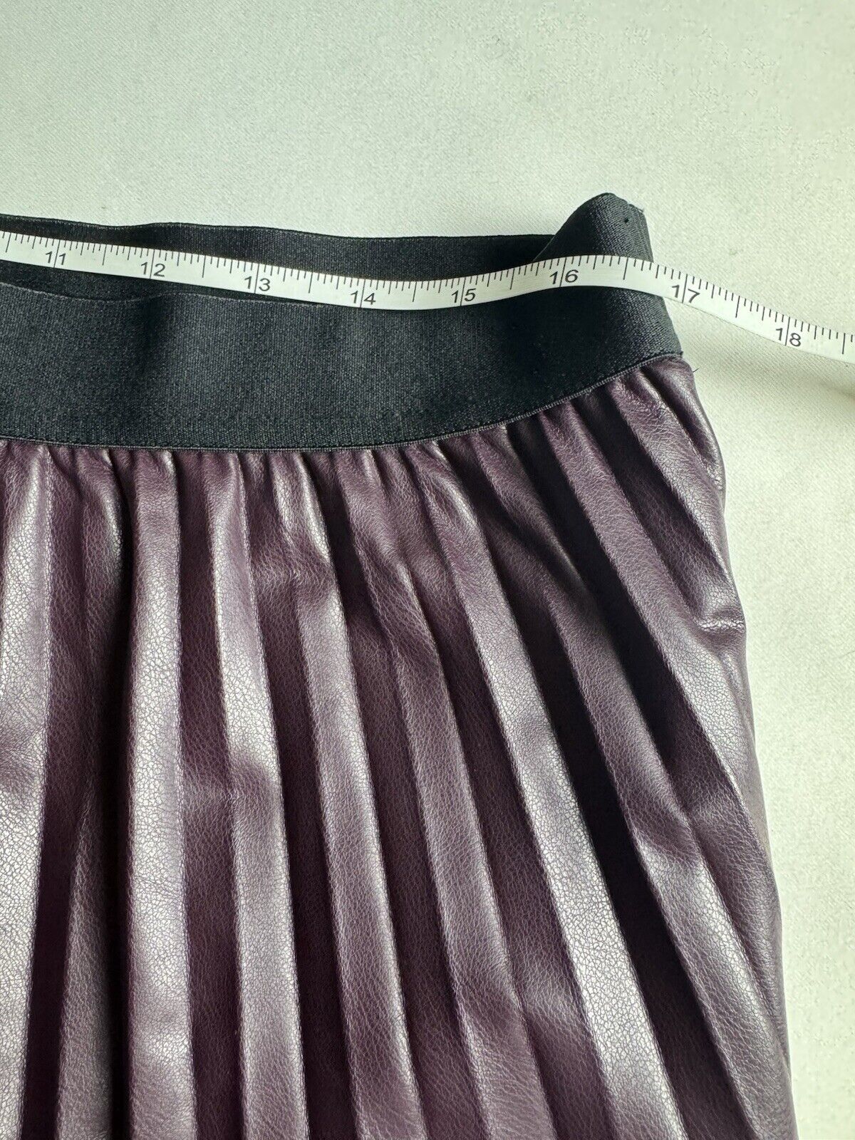 $119 Calvin Klein Women’s Faux Leather Pleated Long Skirt Sz XL