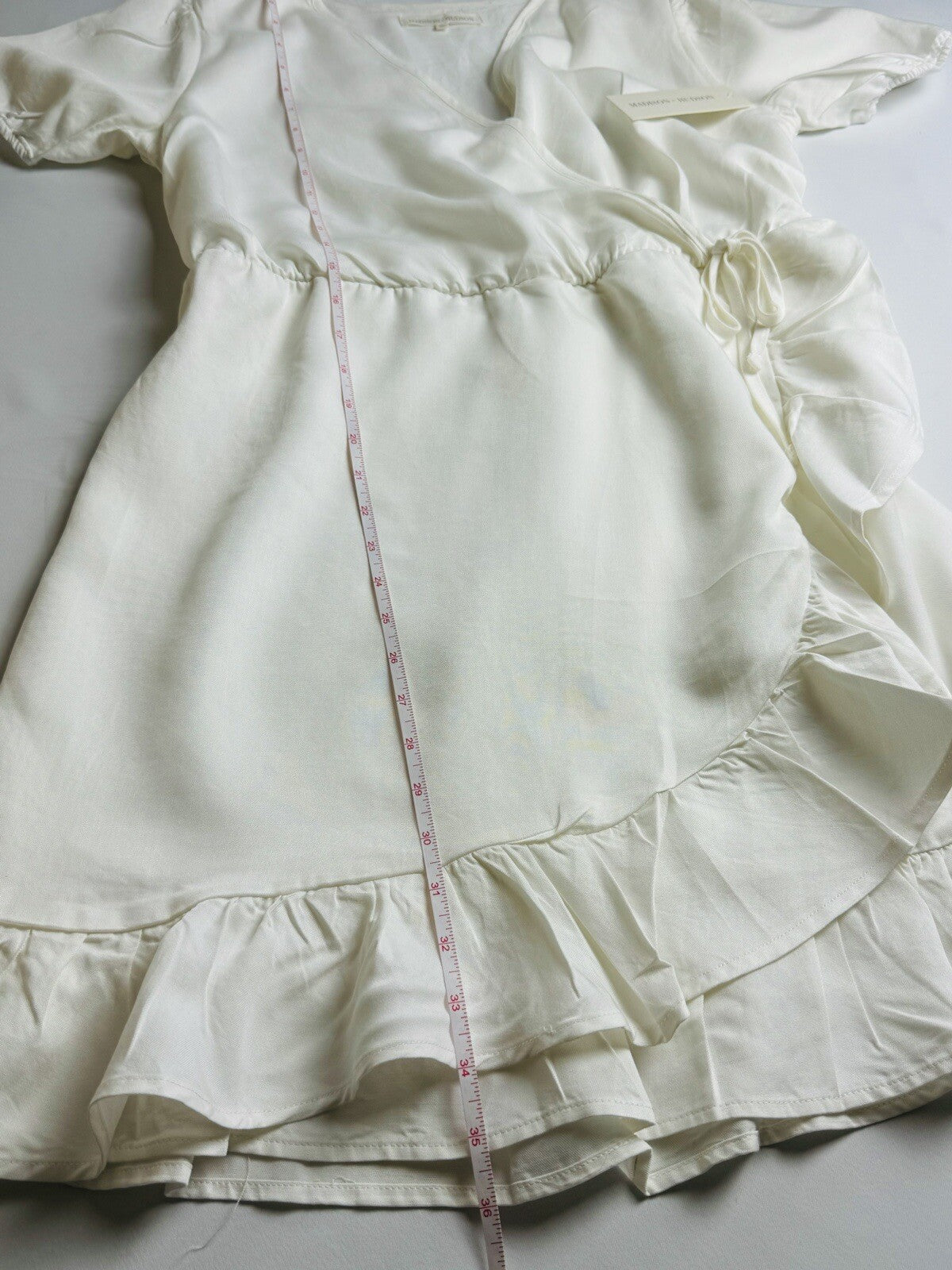 Madison + Hudson Women's White Dress Size M. (78)