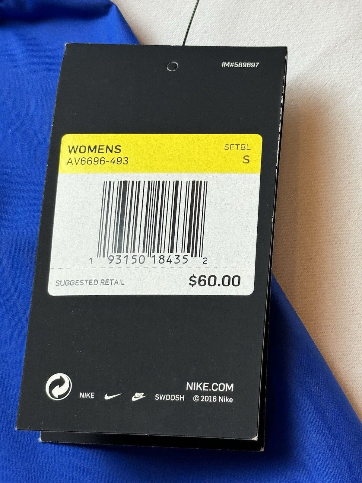 $60 Nike Yoga Women's Blue Size S Short Sleeve Yoga Top. (B66)