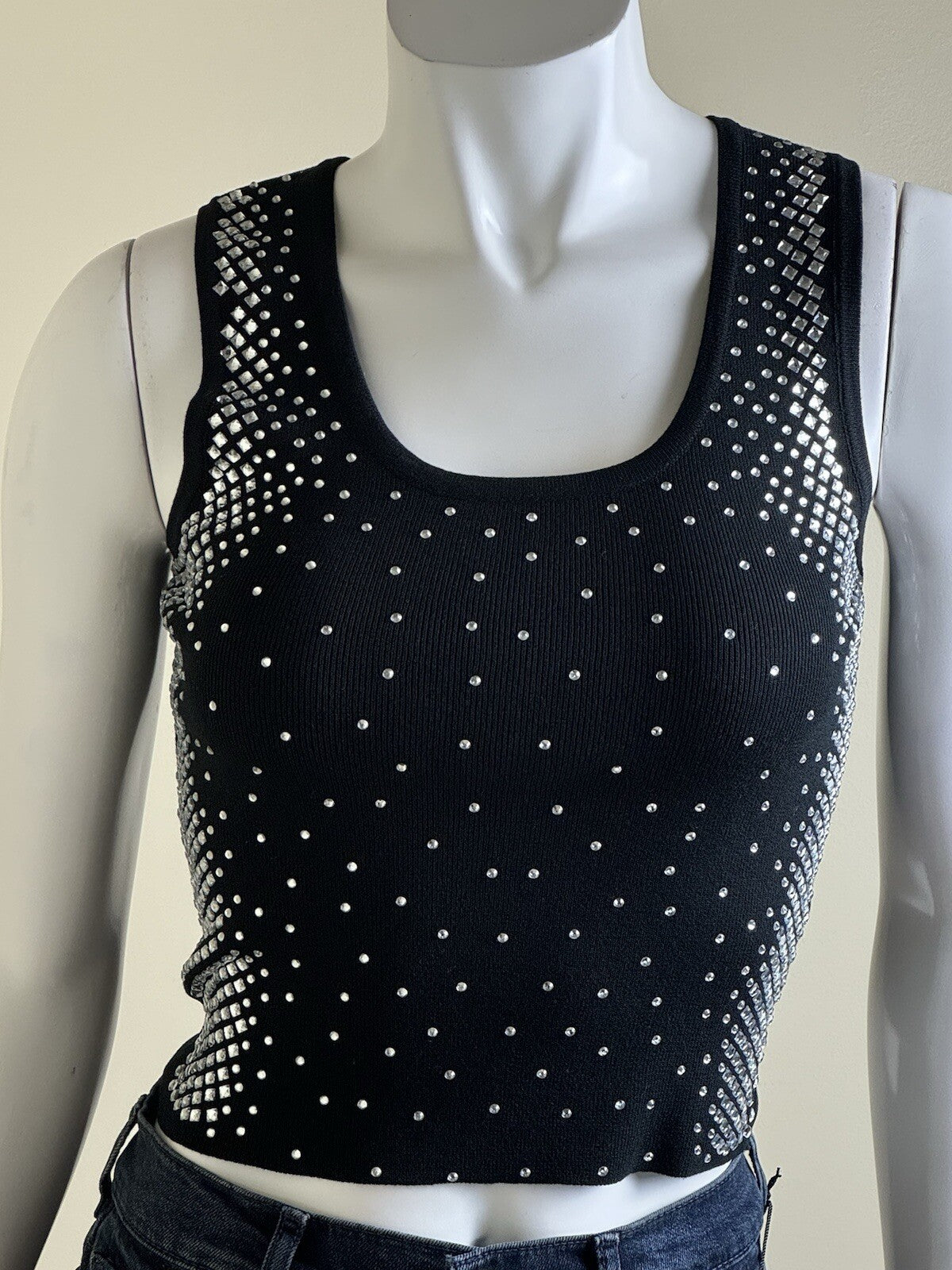 L/C Lizete Collection Black Rhinestones Women’s Top Sz L. (B.93)